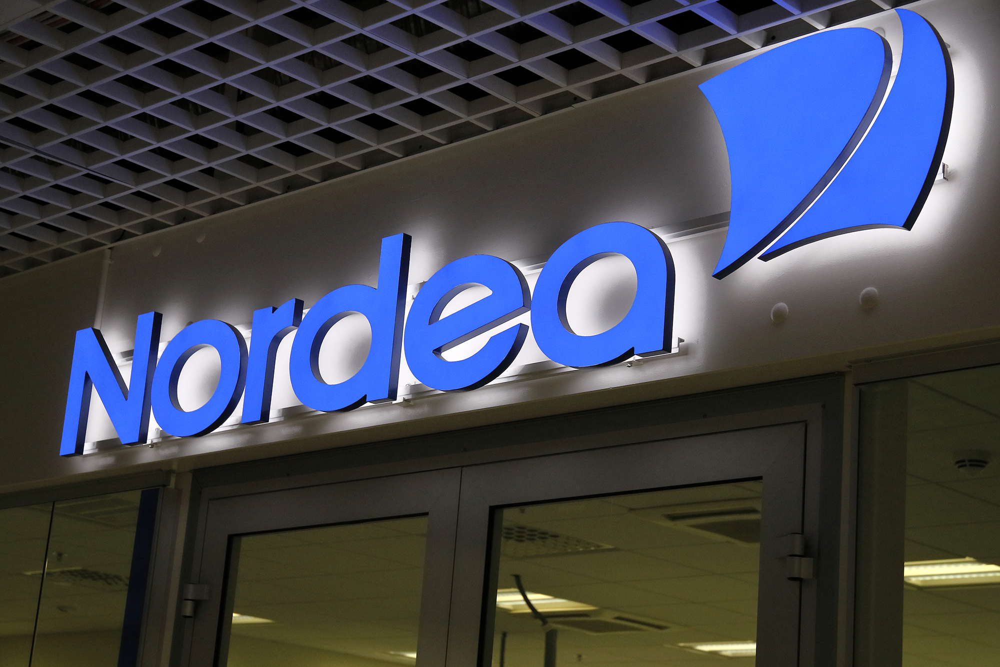 Please note: Nordea’s cards and services are offline most of Sunday