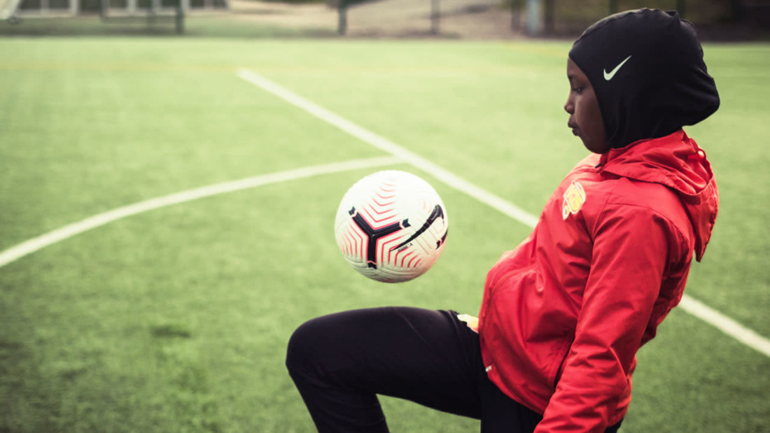 Die finnische Nationalliga bietet Spielern Sport-Hijab