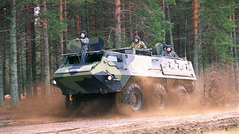 Defense forces for the use of biofuels on land, at sea