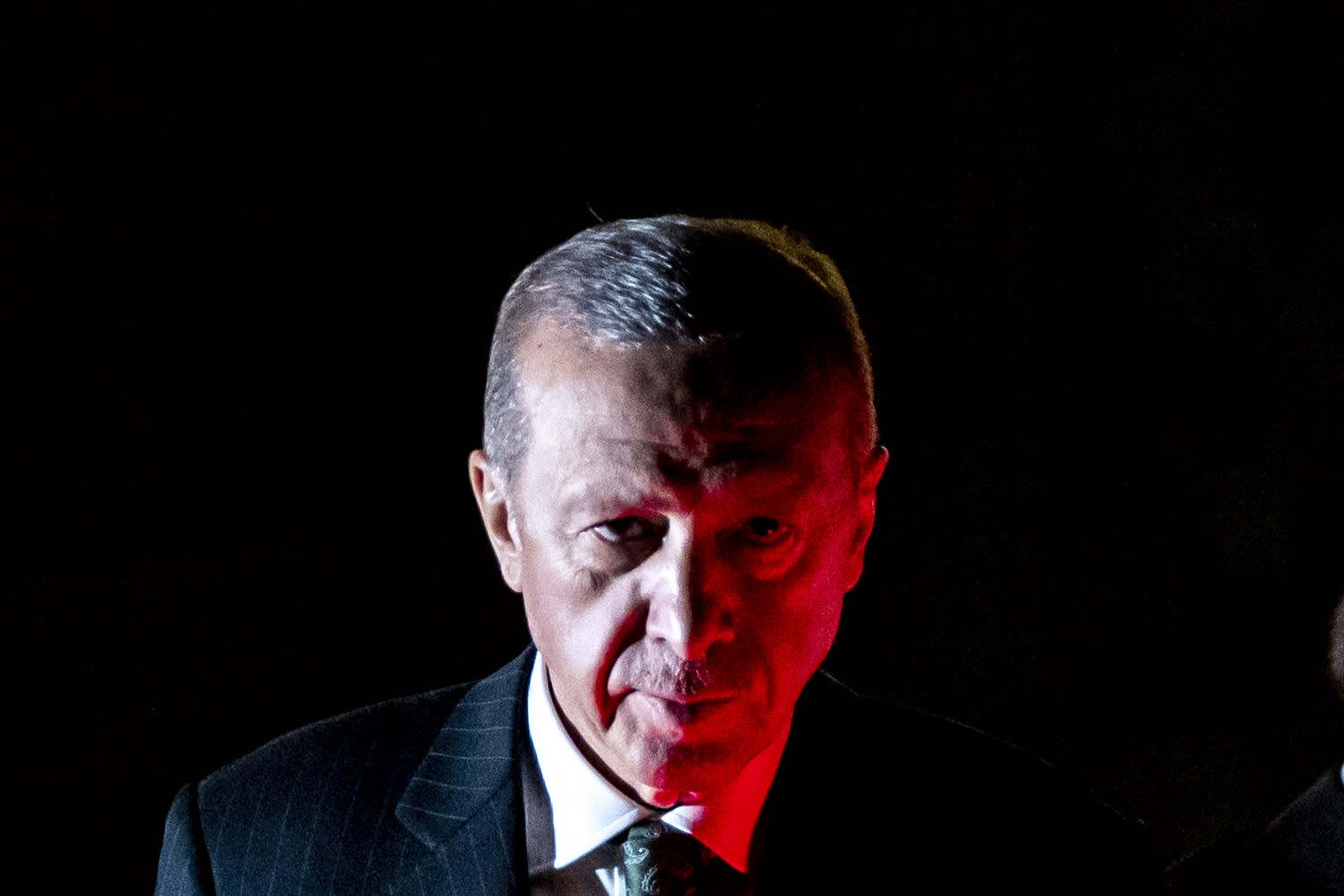 Die Polizei untersucht die Verbrennung von Erdogans Foto am Sonntag in der türkischen Botschaft