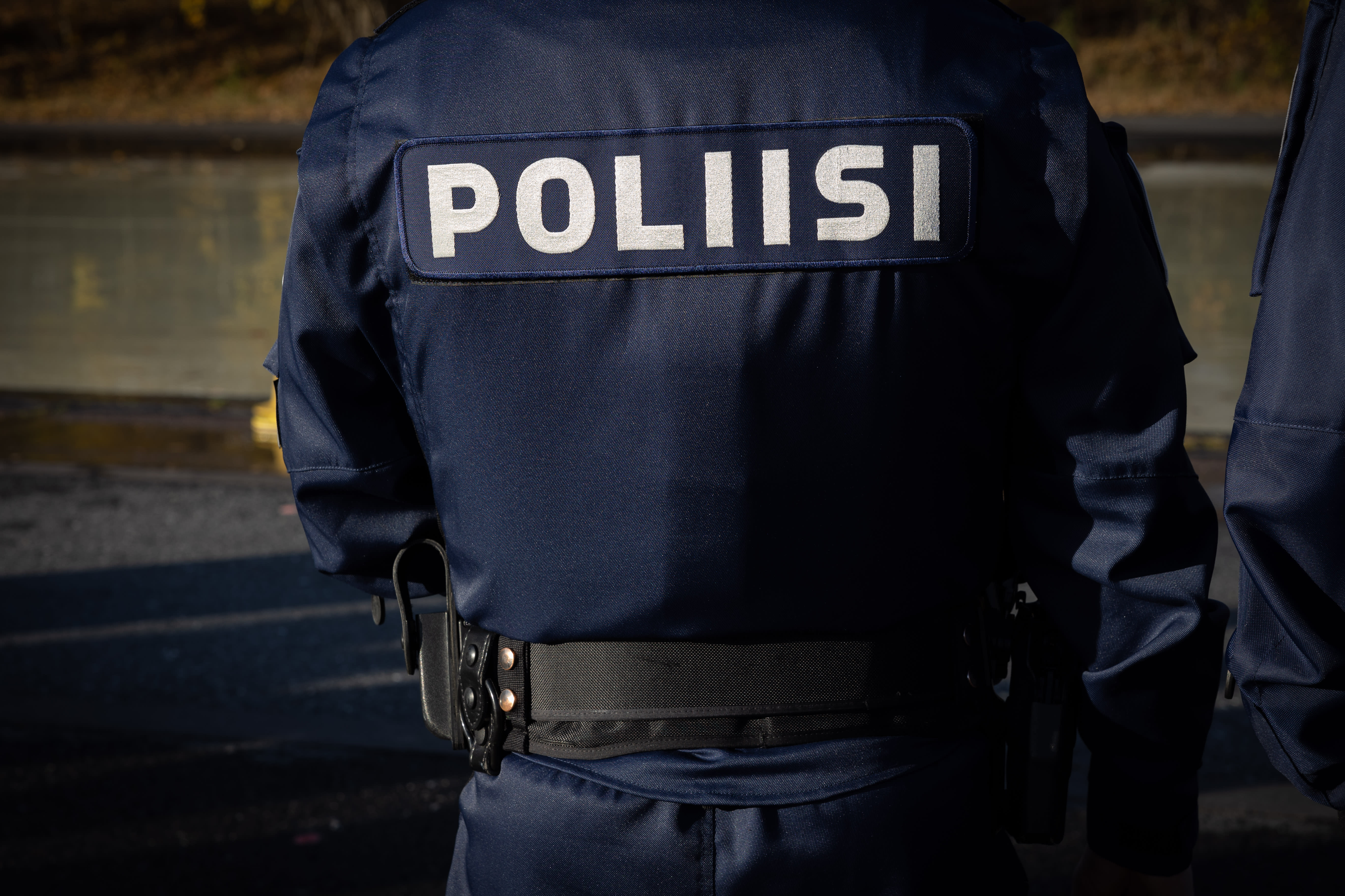 Die Polizei nahm einen 23-jährigen Mann wegen des Verdachts des Mordes an einem Postangestellten fest