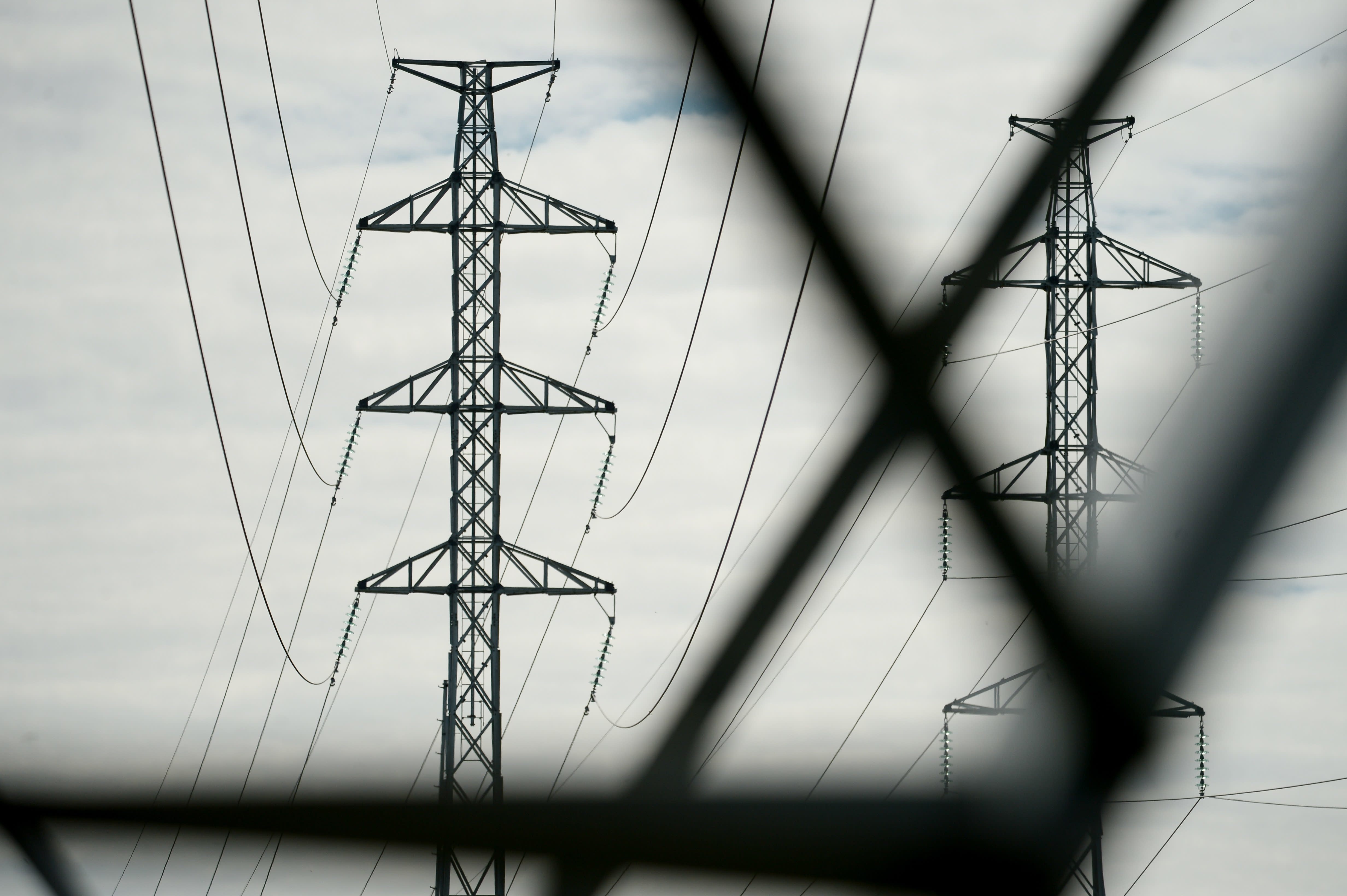 Zeitungen vom Dienstag: Energiekrise verschoben, Erdoğan-Wahl und psychische Krise