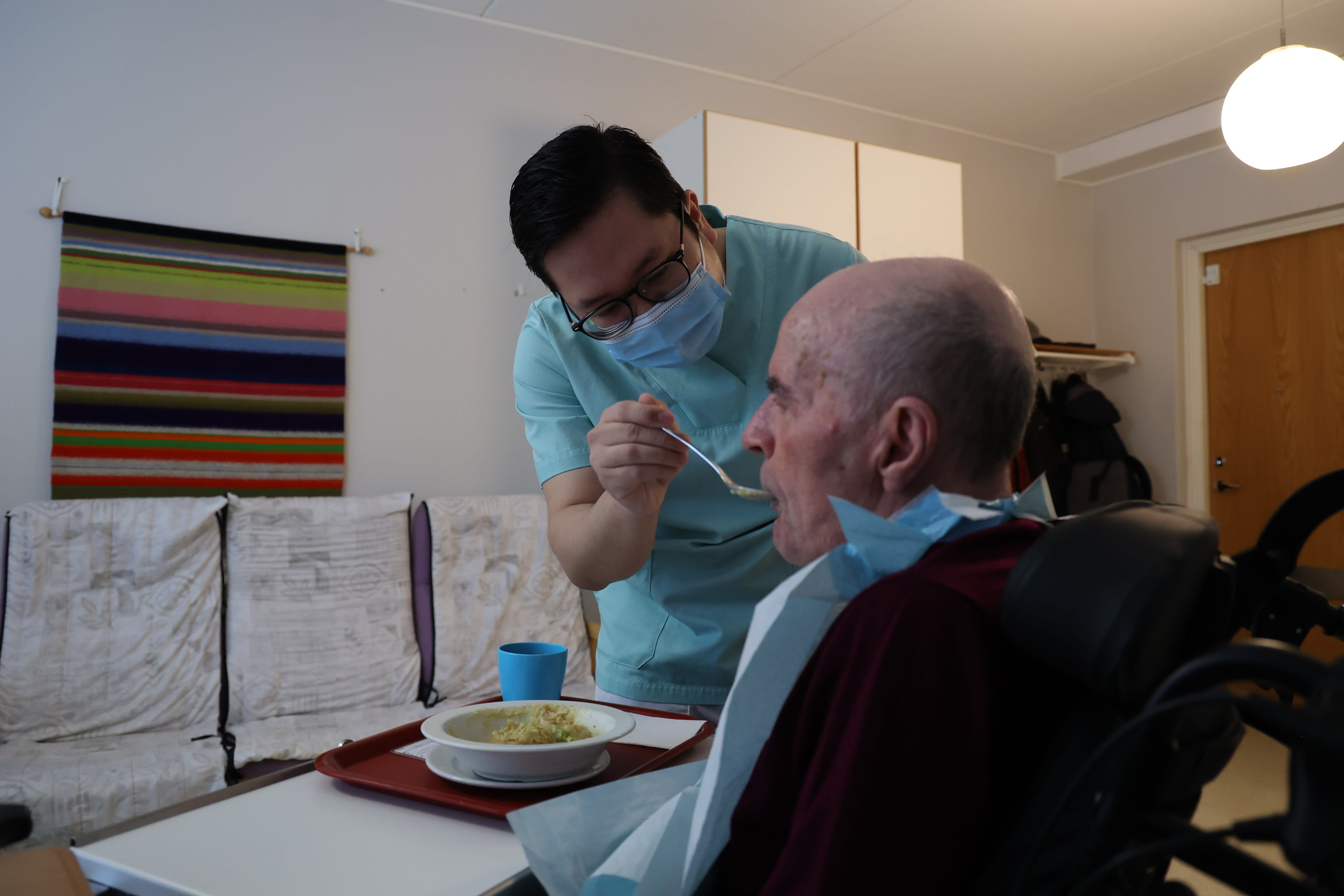 Tuesday’s papers: Foreign nurses, back to basics push and Finnish veterans
