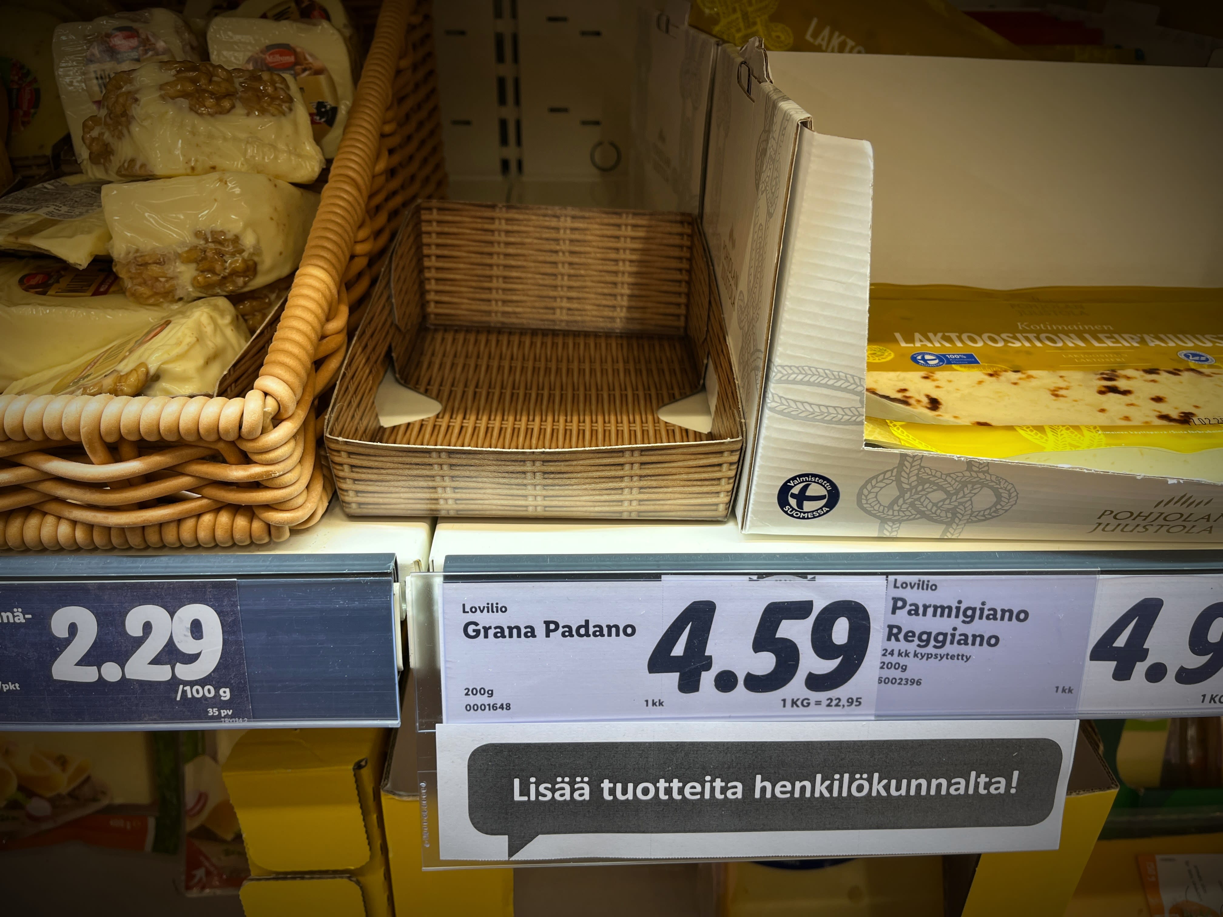 Parmesan looters are calling on Lidl to hide the cheese