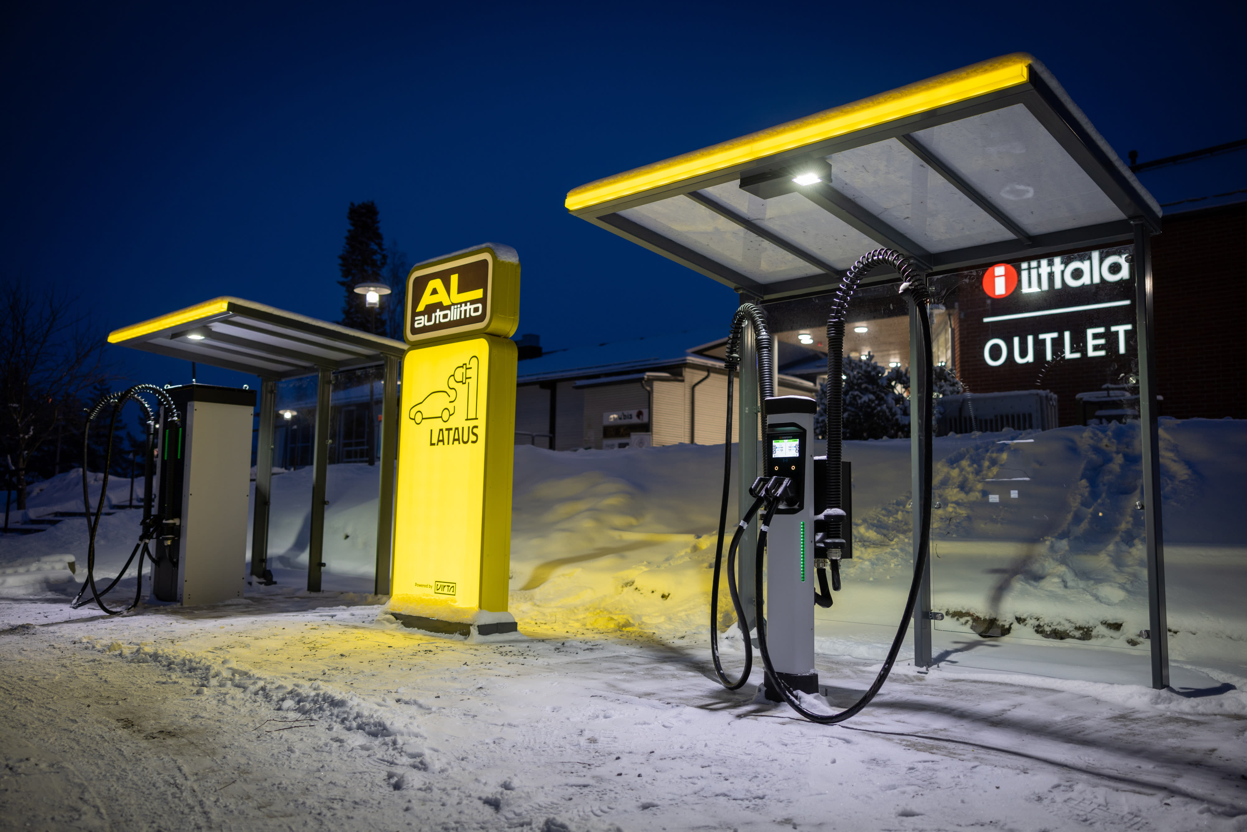 Autoilijaliitto is planning a network of charging points for electric cars around Finland