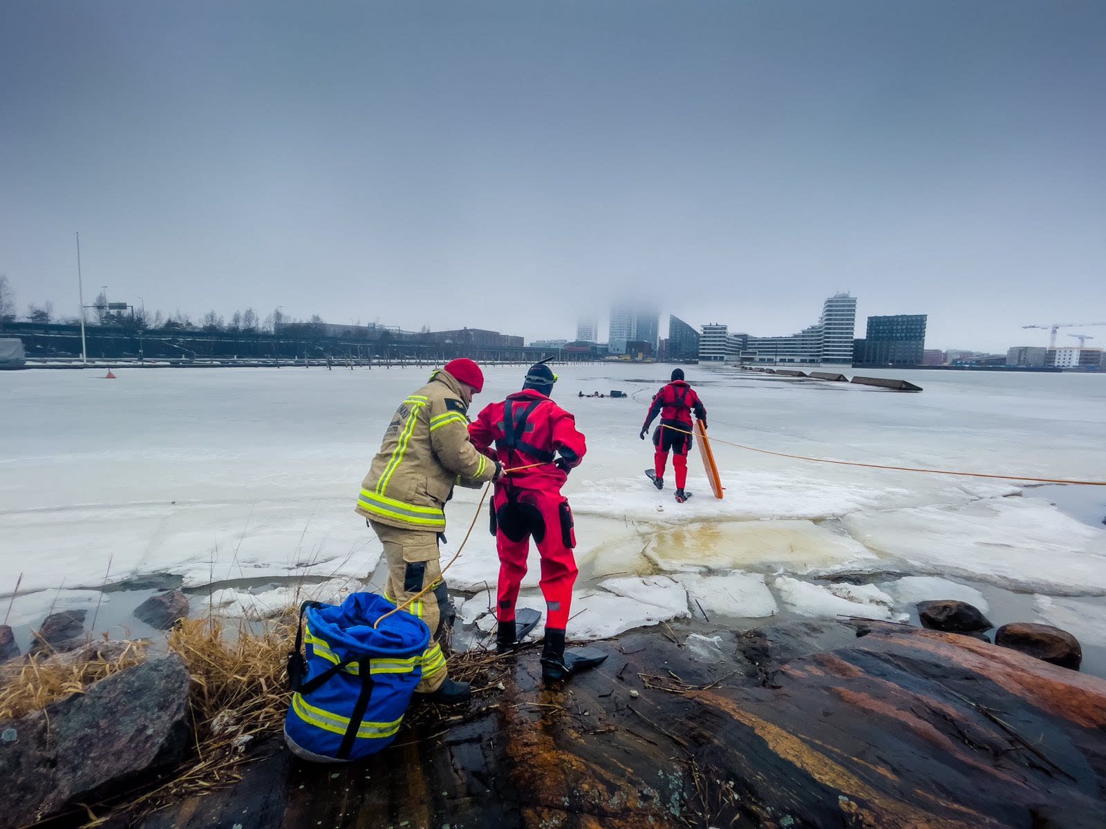 The rescue service warns of worsening ice conditions