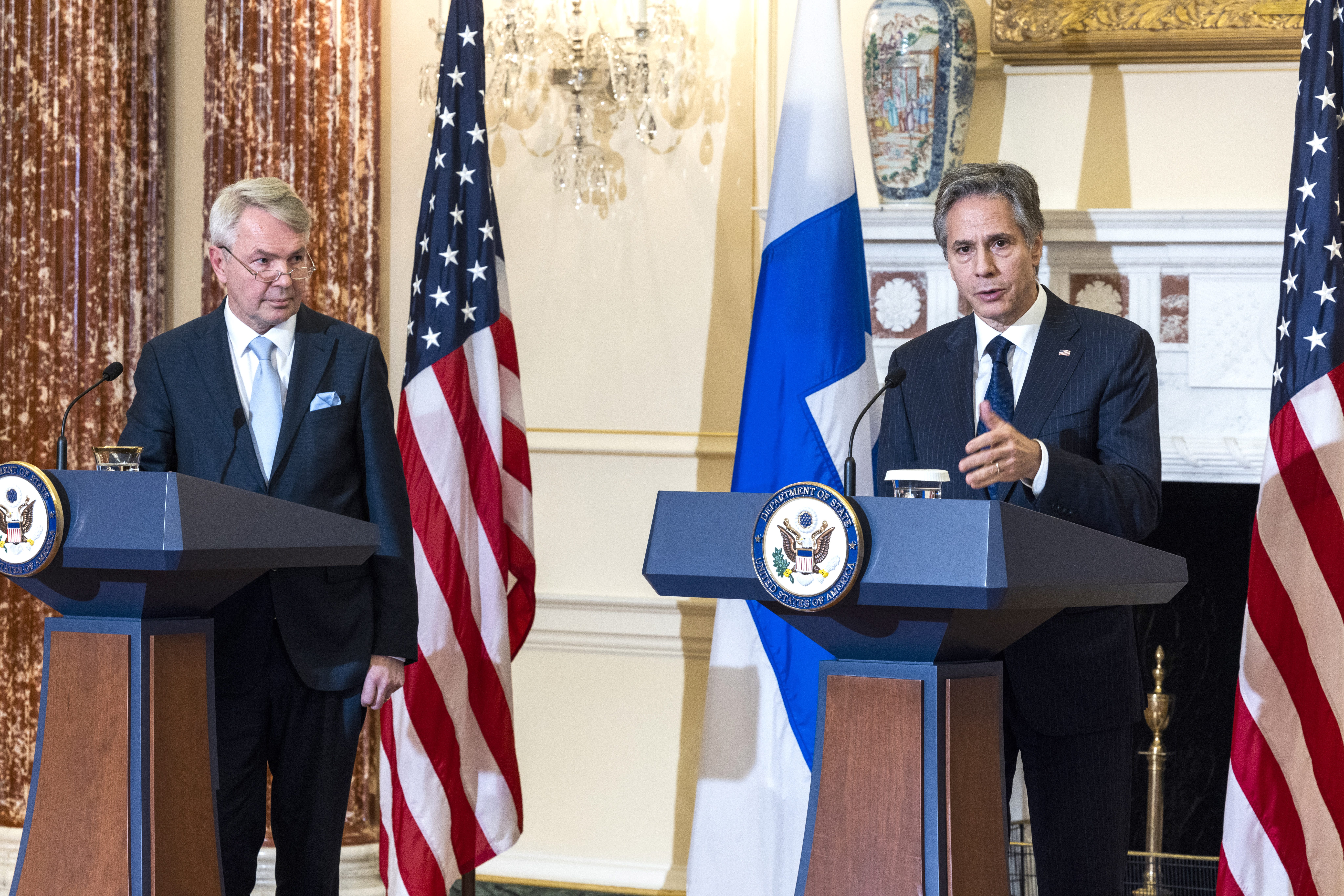 El máximo diplomático estadounidense Blinken visitará Finlandia la próxima semana