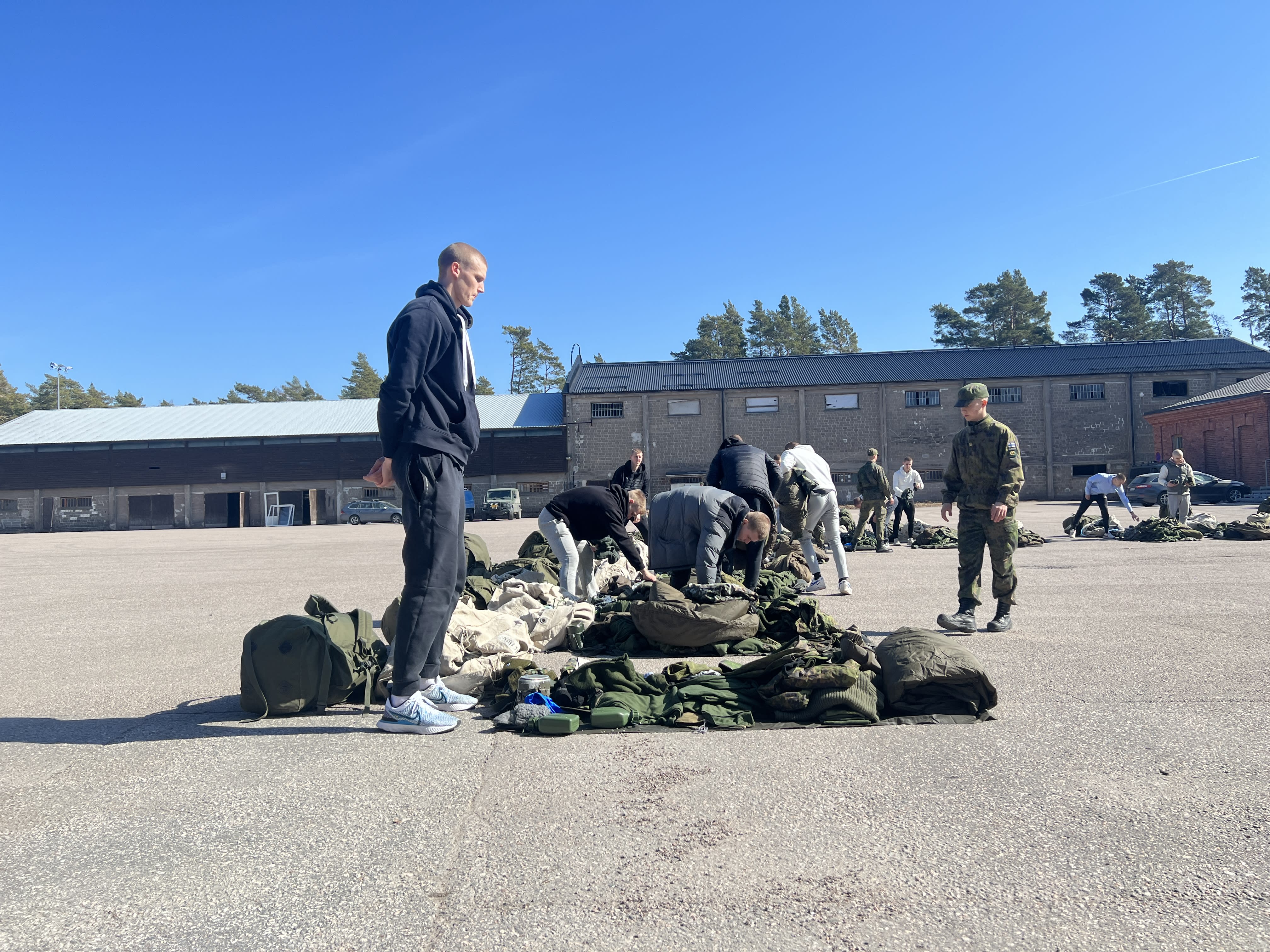 La estrella de la NBA, Lauri Markkanen, se alista en las Fuerzas de Defensa de Finlandia