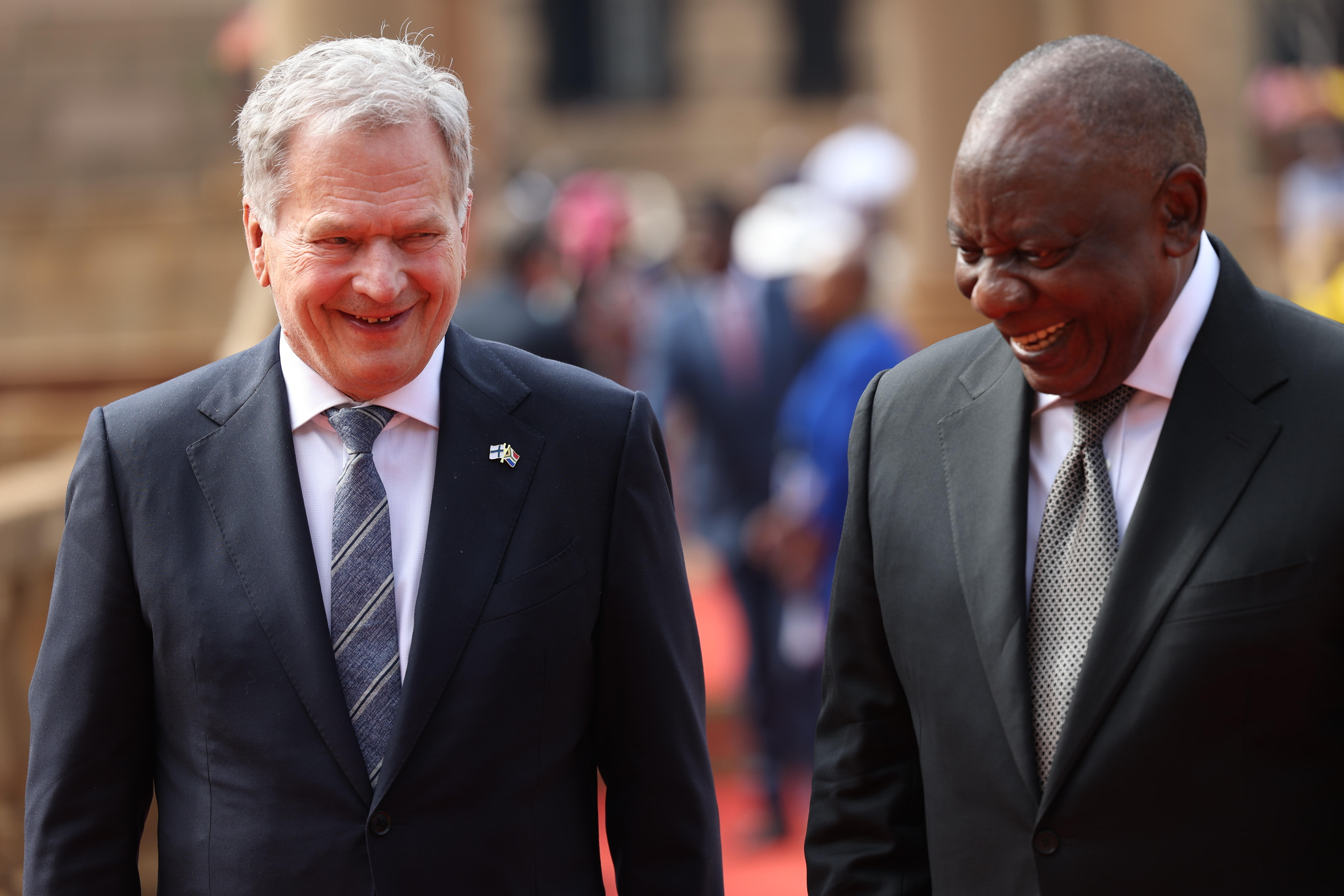 Der Präsident von Finnland beginnt einen offiziellen Besuch in Südafrika