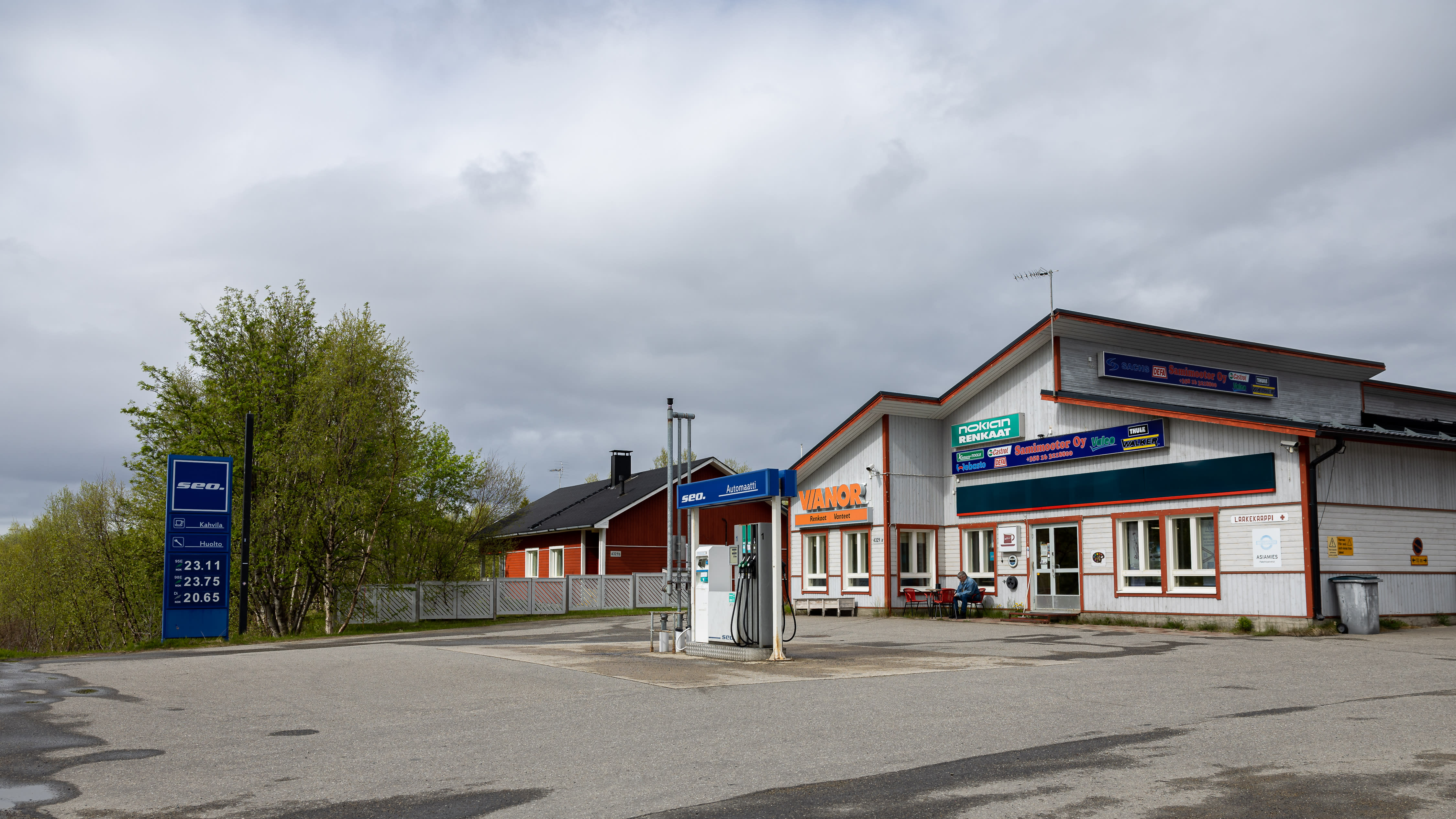 Finnlands nördlichste Tankstelle bereitet sich auf die Schließung vor