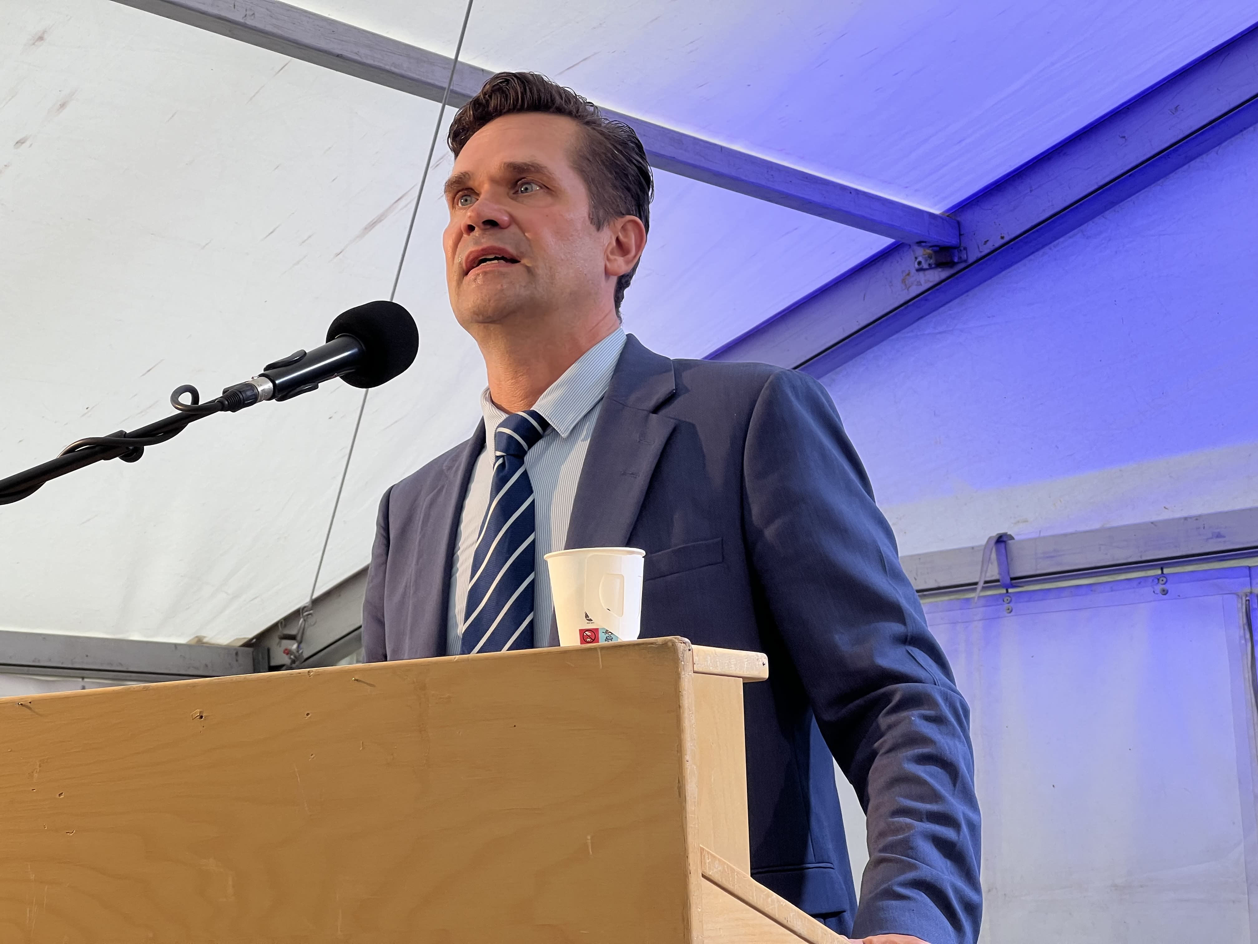 Mika Aaltola announces presidential bid