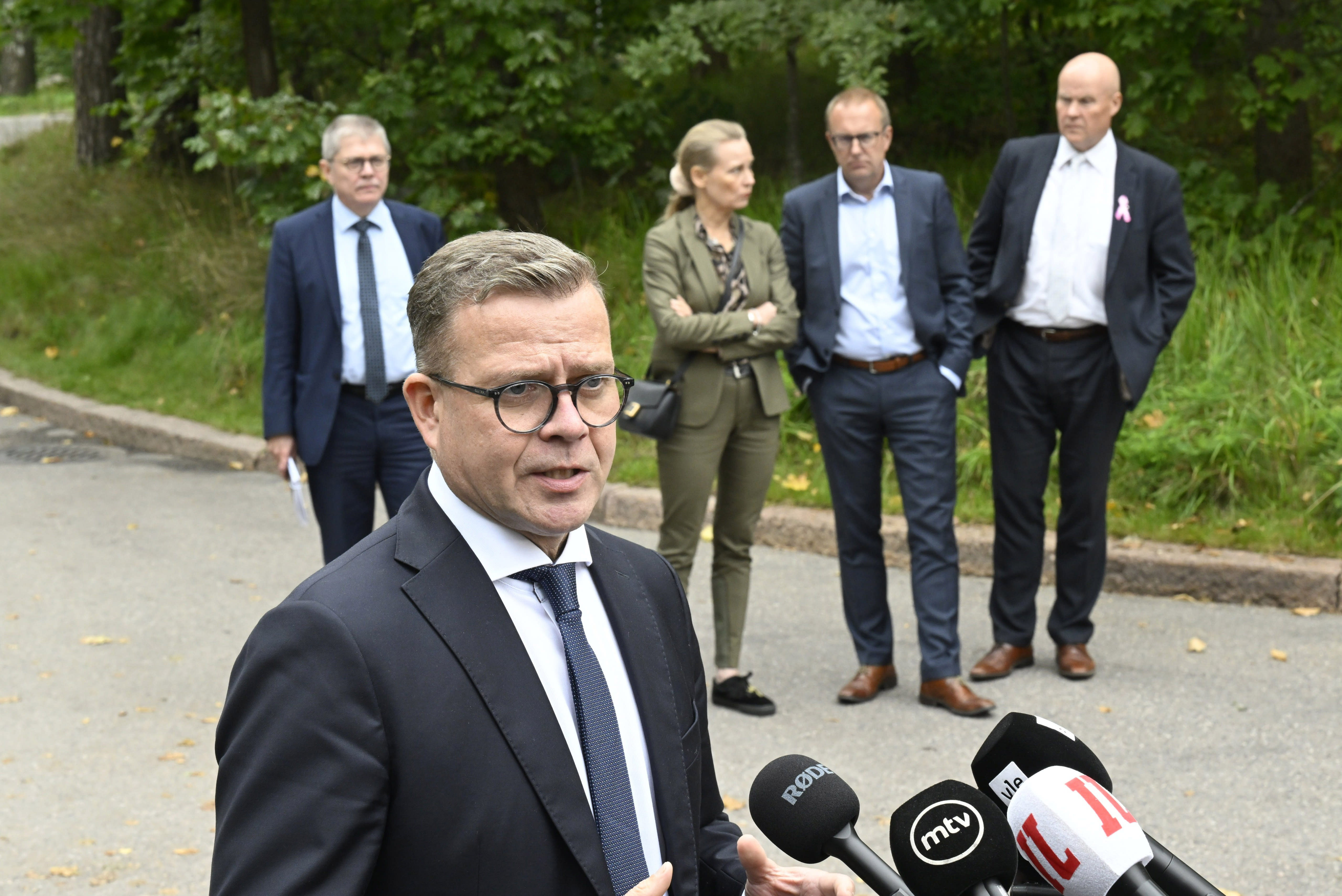 Premierminister trifft Arbeitsmarktführer; Beide Seiten betonen die Notwendigkeit eines offenen Dialogs