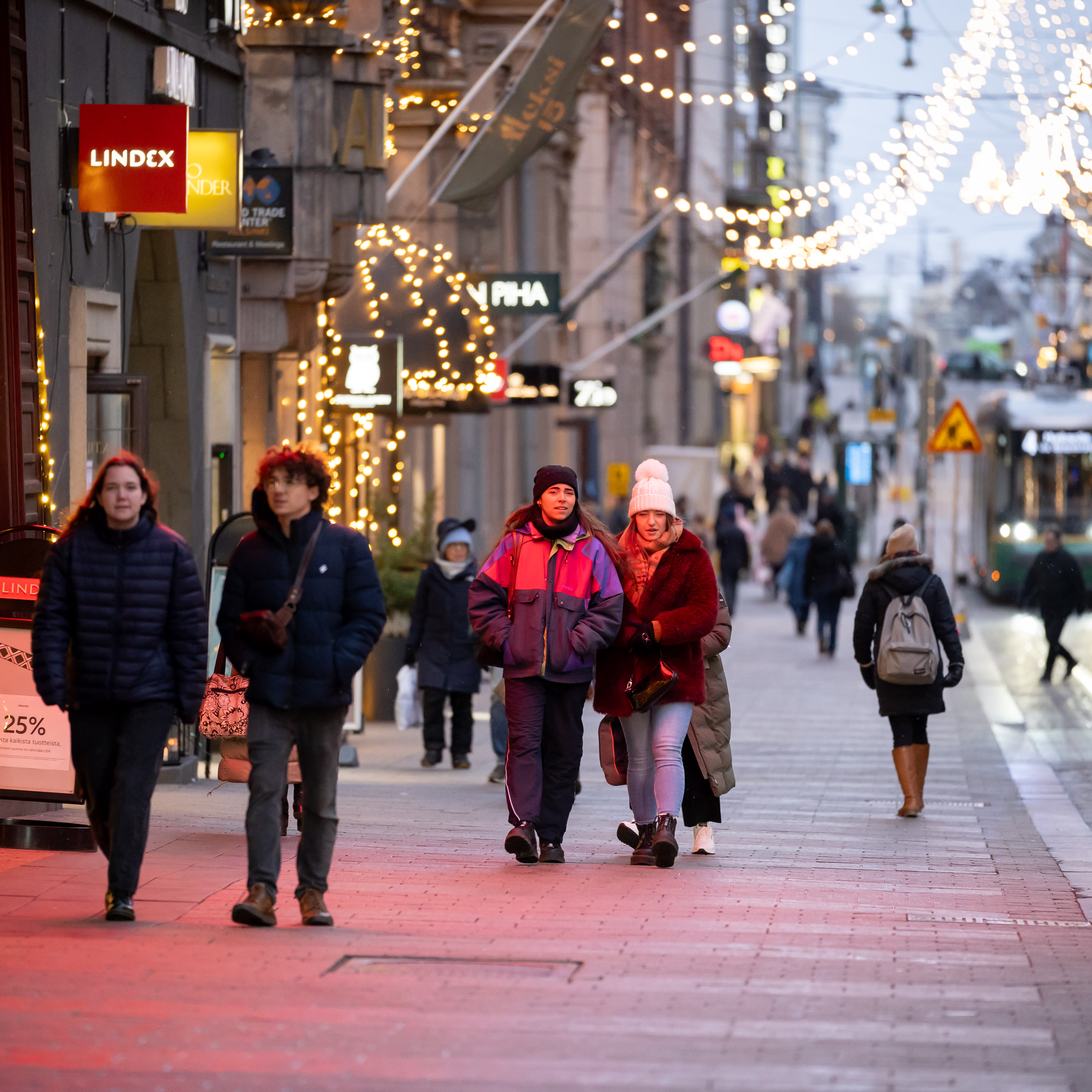 Keyakinan pengguna di Finland adalah stabil, tetapi masih lemah