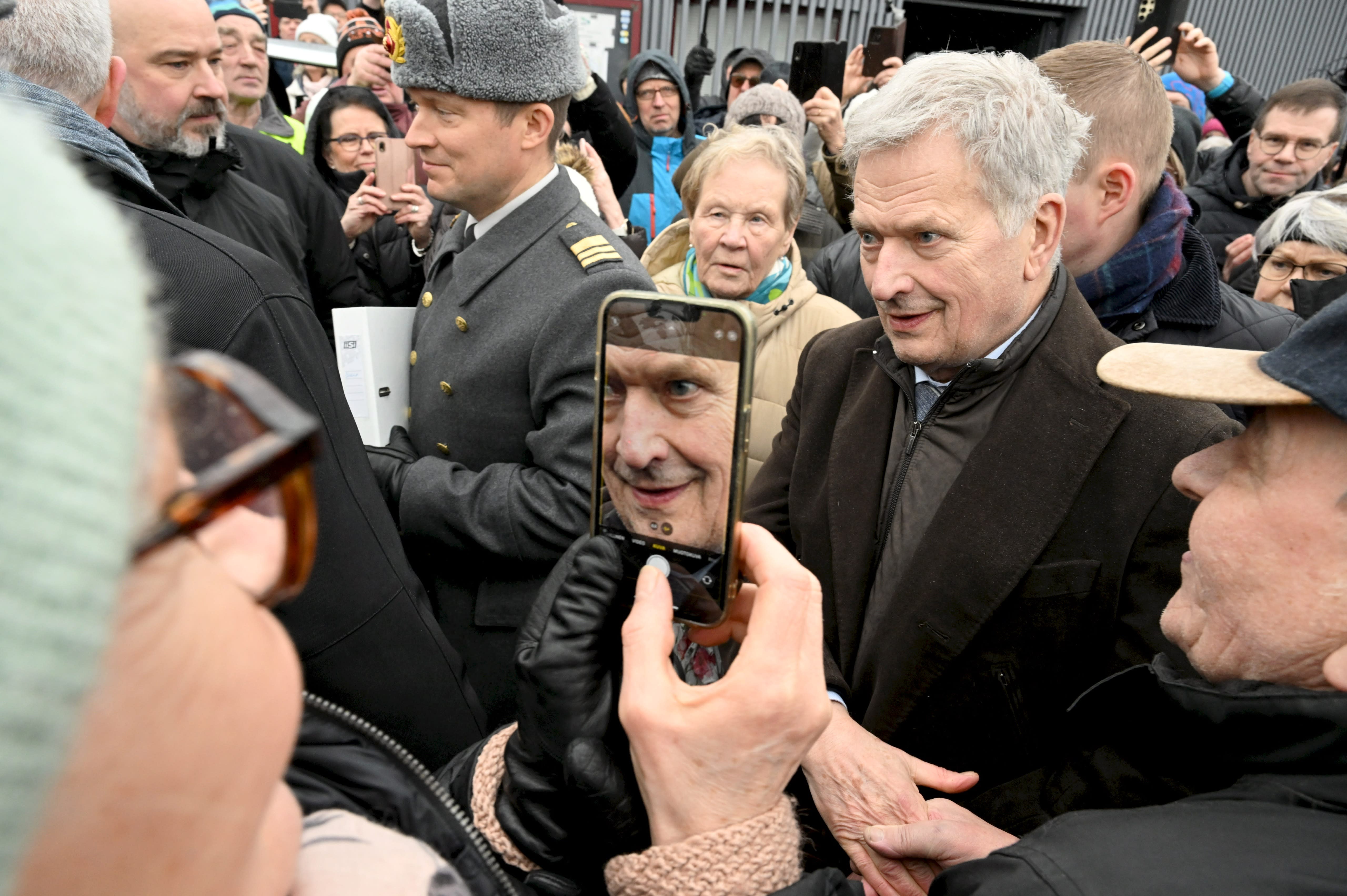 Hundreds greeted President Niinistö on his last regional visit to his hometown in Salo