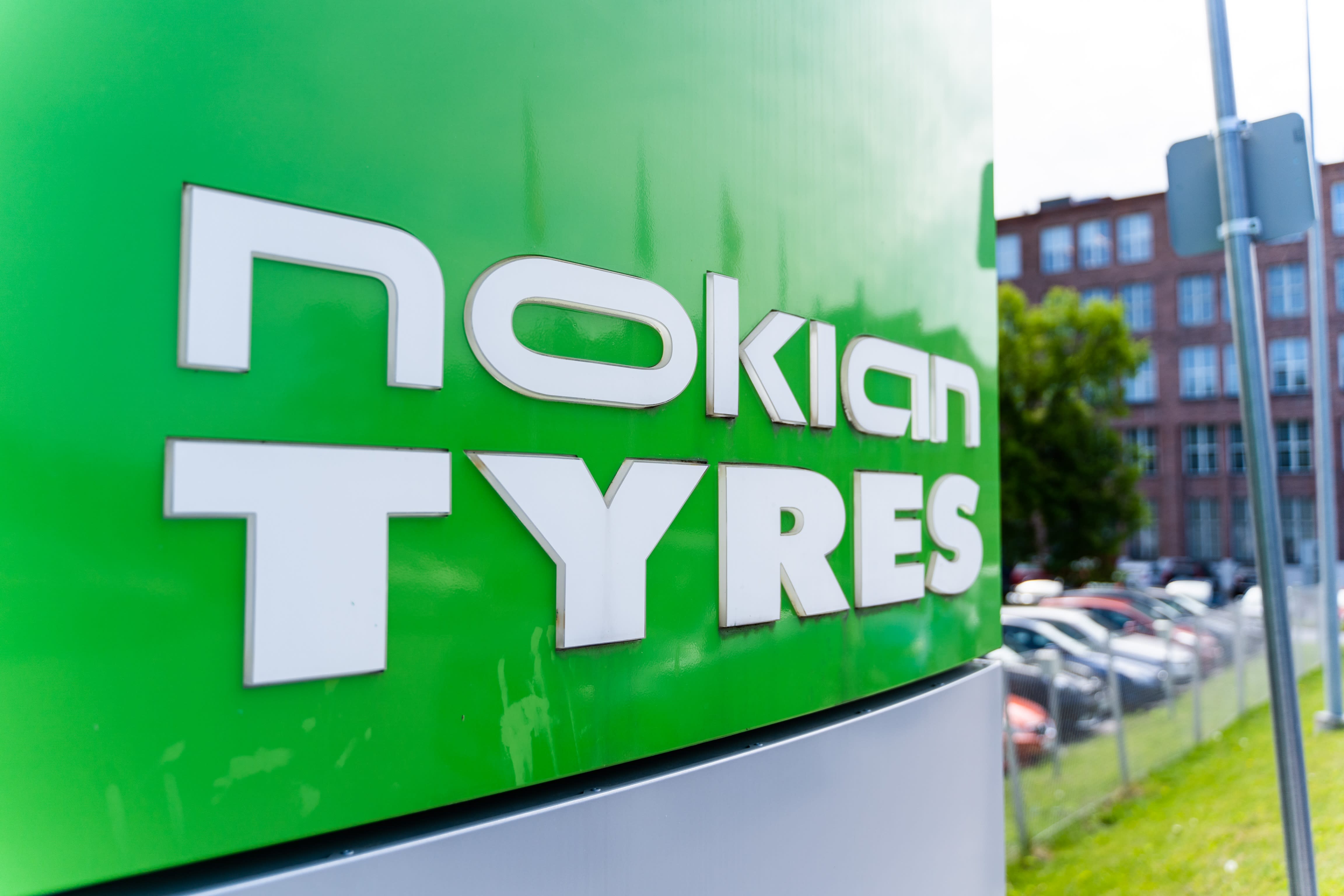 Nokian Renkaat wird alle 160 Mitarbeiter der Schwerreifensparte entlassen