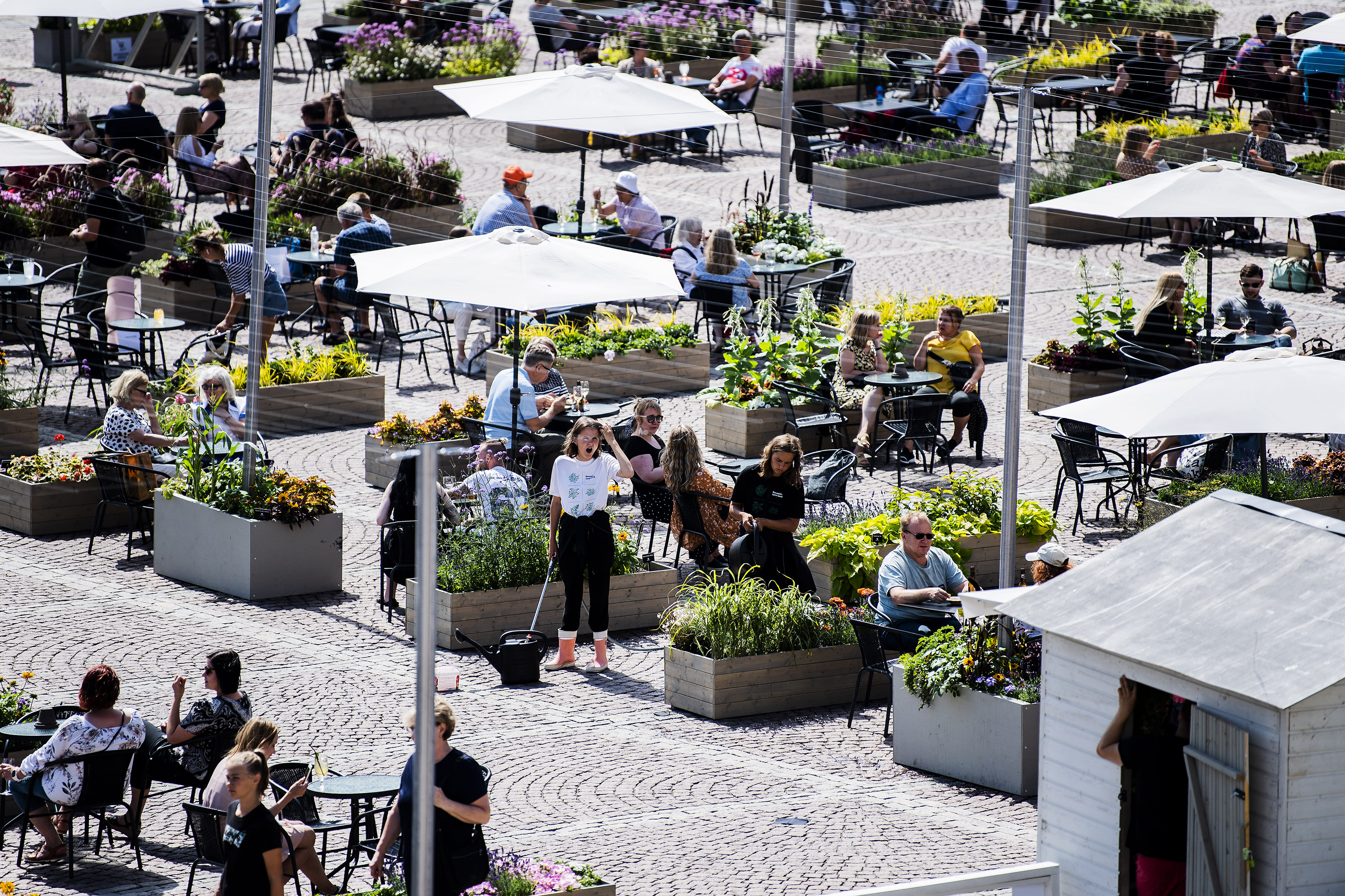 Helsinkis Speiseterrasse am Senatsplatz zieht 400,000 Menschen an und könnte 2021 wieder auftauchen