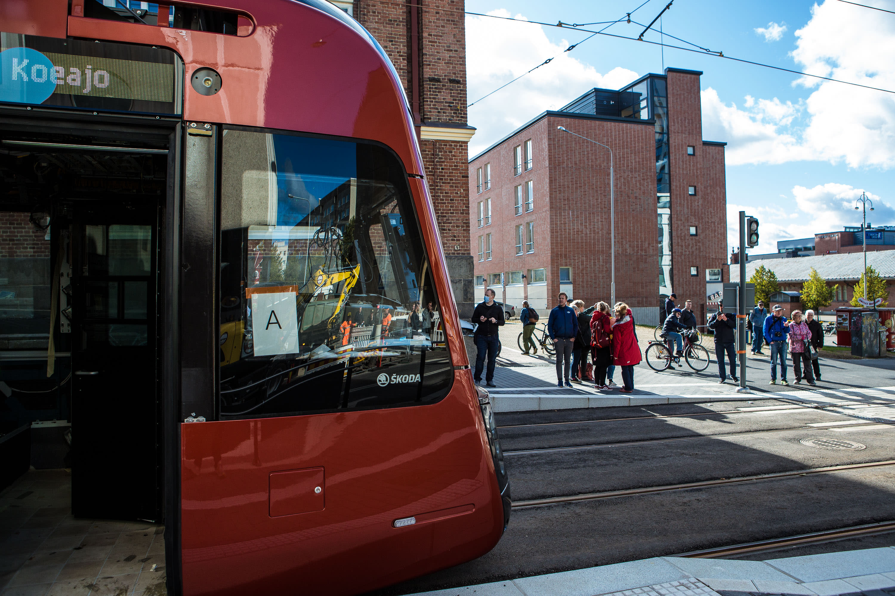 Freitags-Zeitungen: Verlassene Wachen, Dichotomie des digitalen Zeitalters, Tampere, das sich an Straßenbahnen anpasst