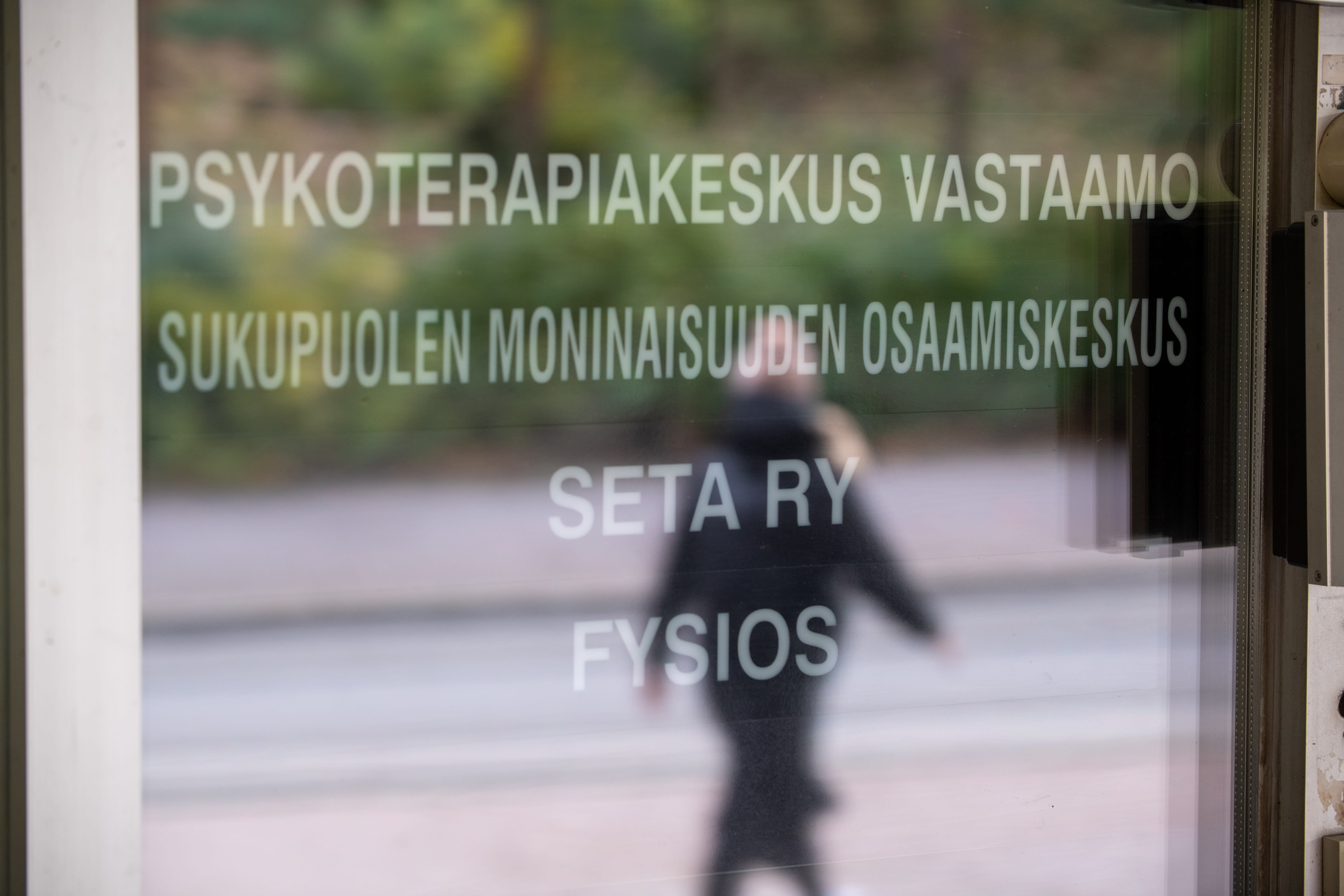 Europol adds the suspected blackmailers of the psychotherapy center to the most wanted list