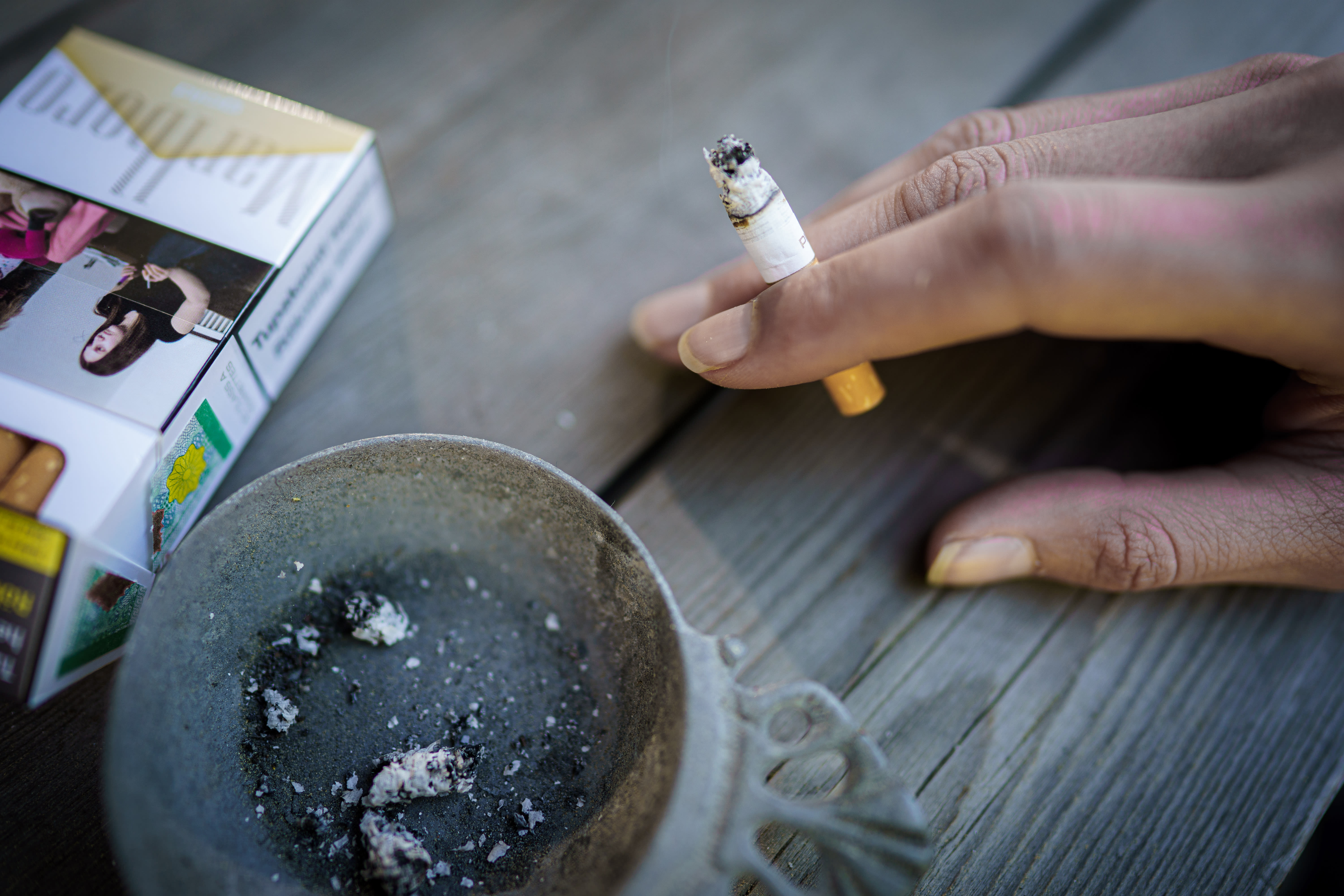 Daily smoking decreases, snus use increases