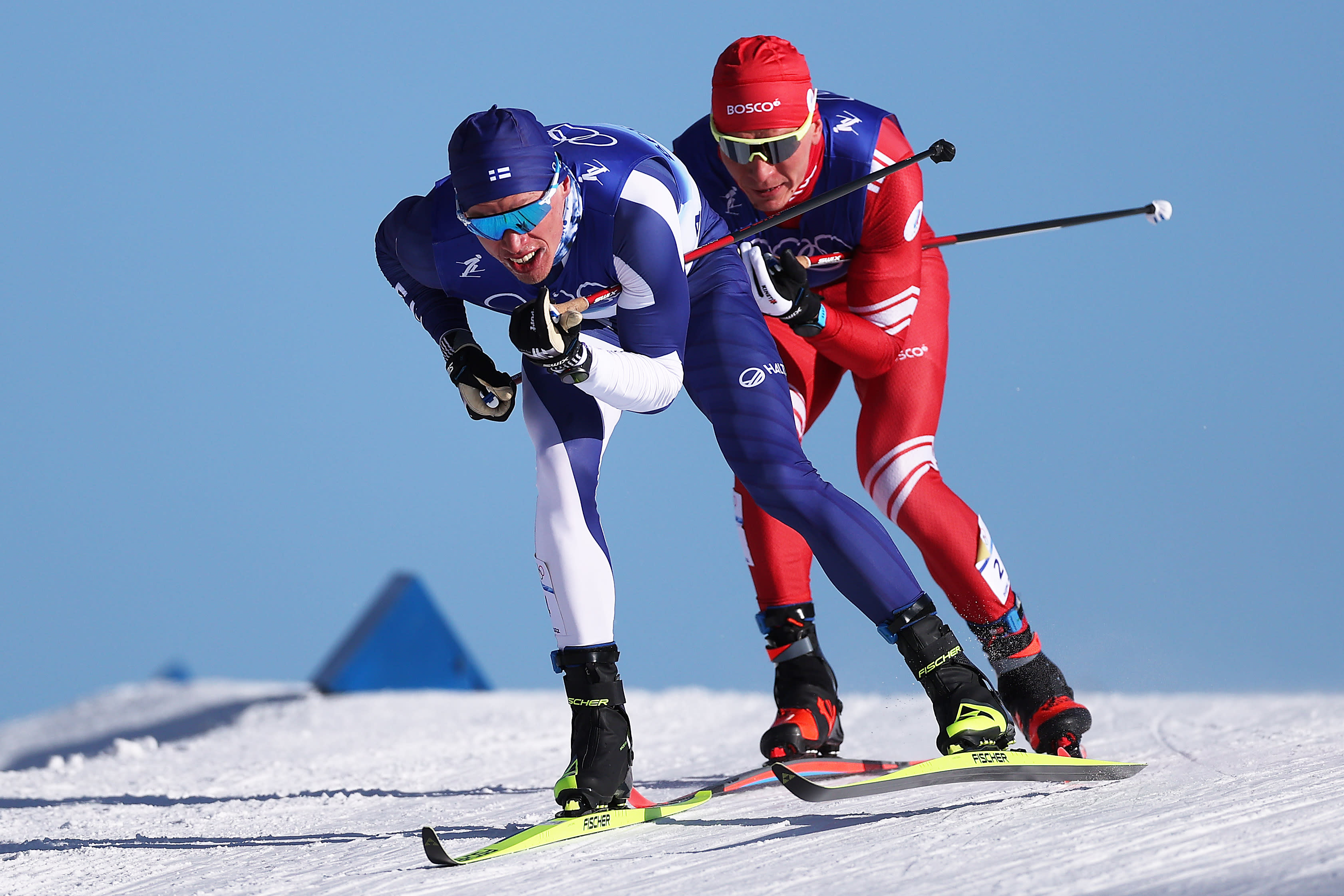 Видео скиатлона сегодня мужчины. Лыжные гонки 2022 Червоткин Большунов.