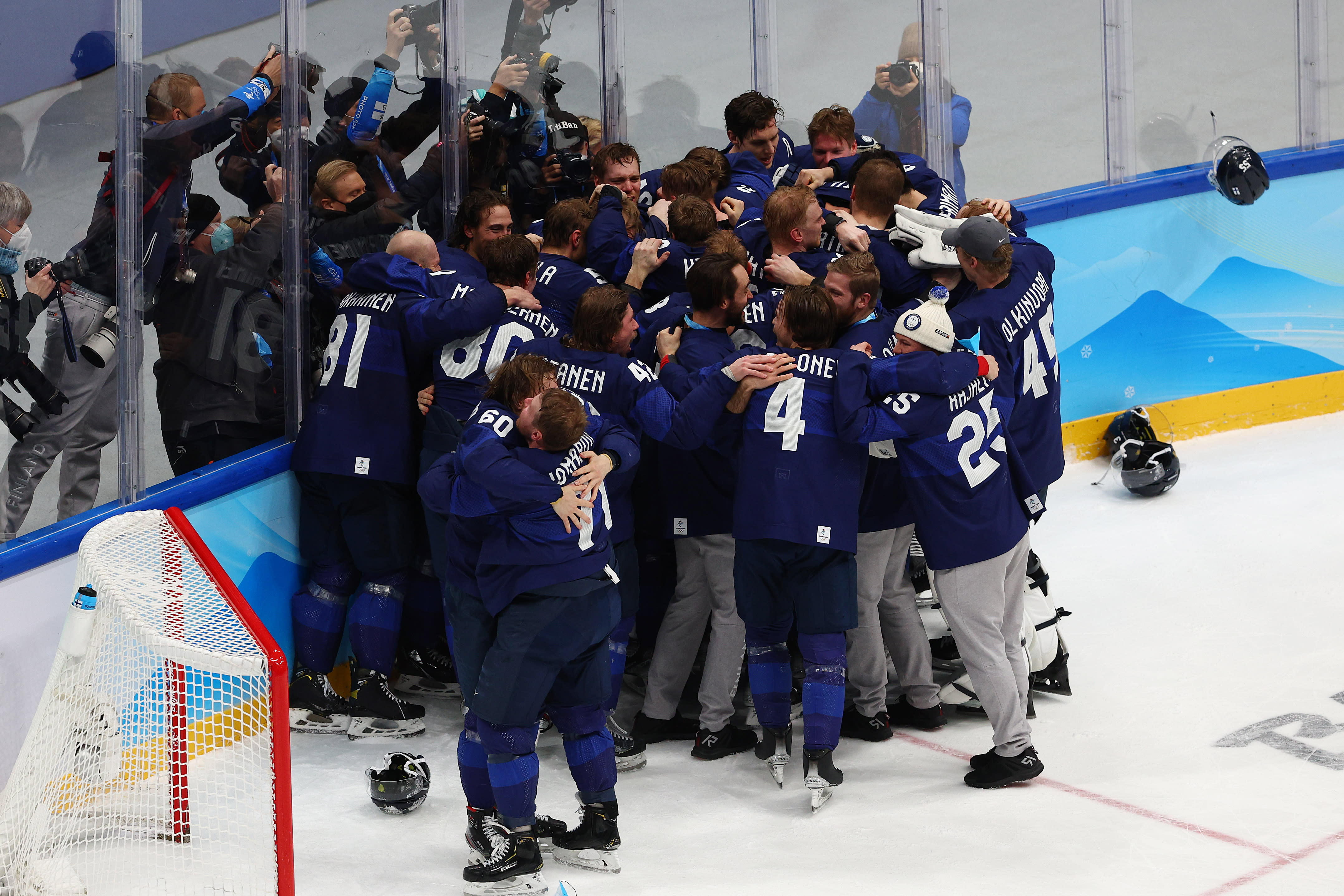Finnland gewann die erste Eishockey-Goldmedaille bei den Olympischen Spielen in Peking