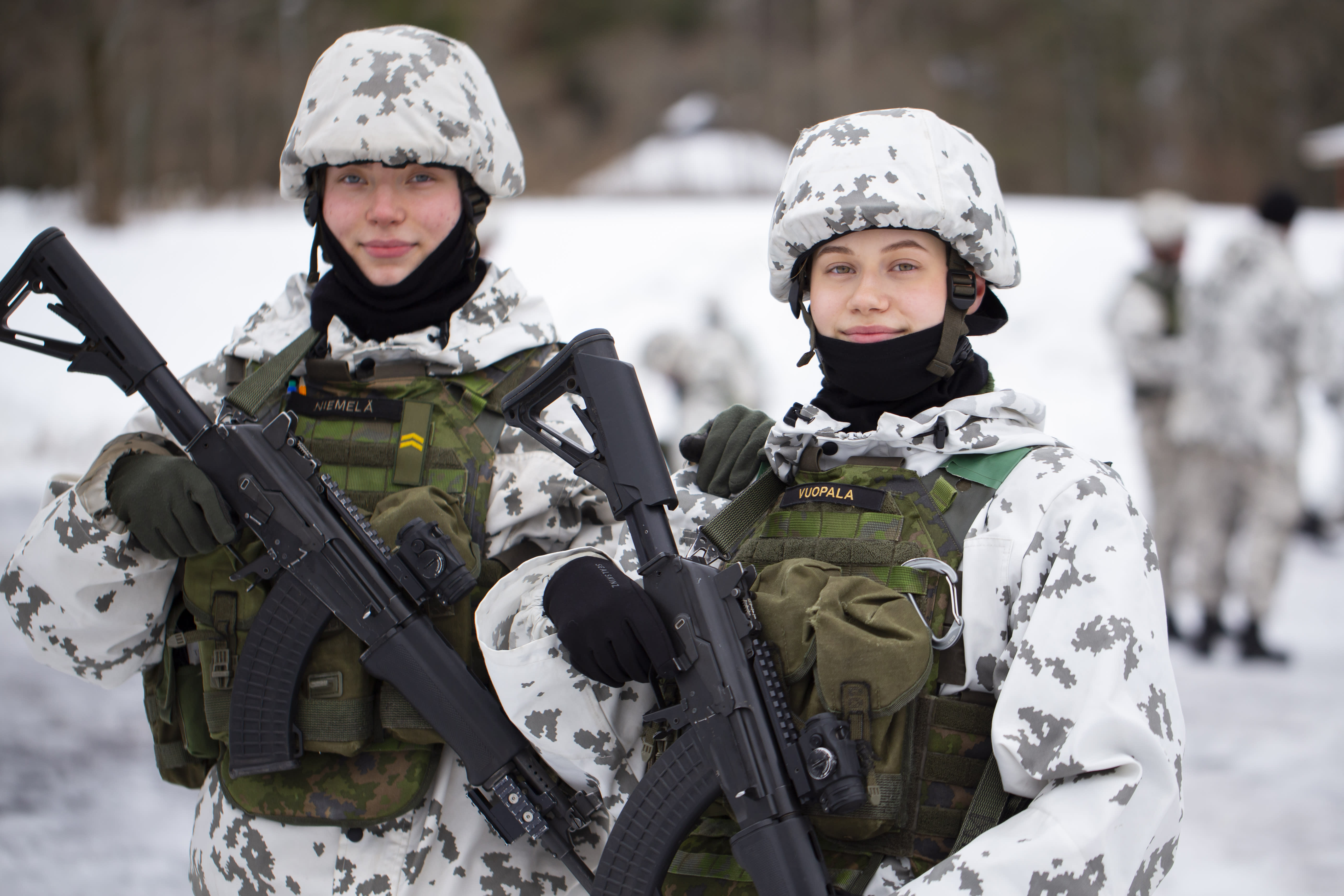 Fast 1,600 Frauen melden sich freiwillig zum finnischen Militärdienst