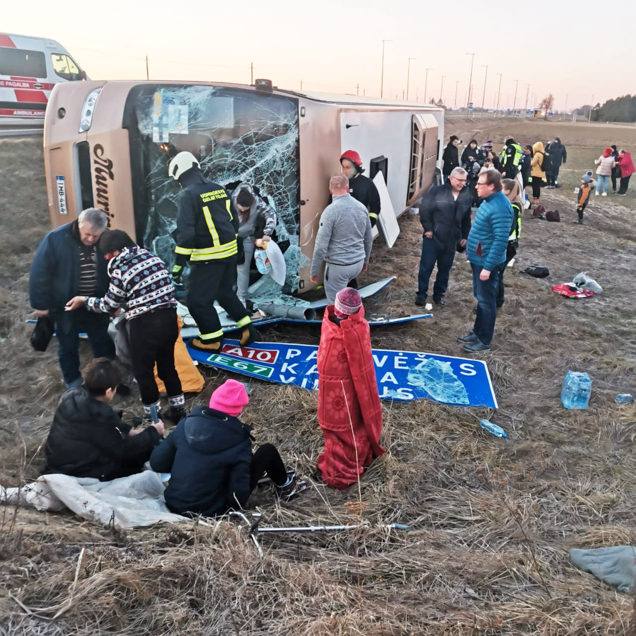 Bus crash Ukrainians continue their journey to Finland