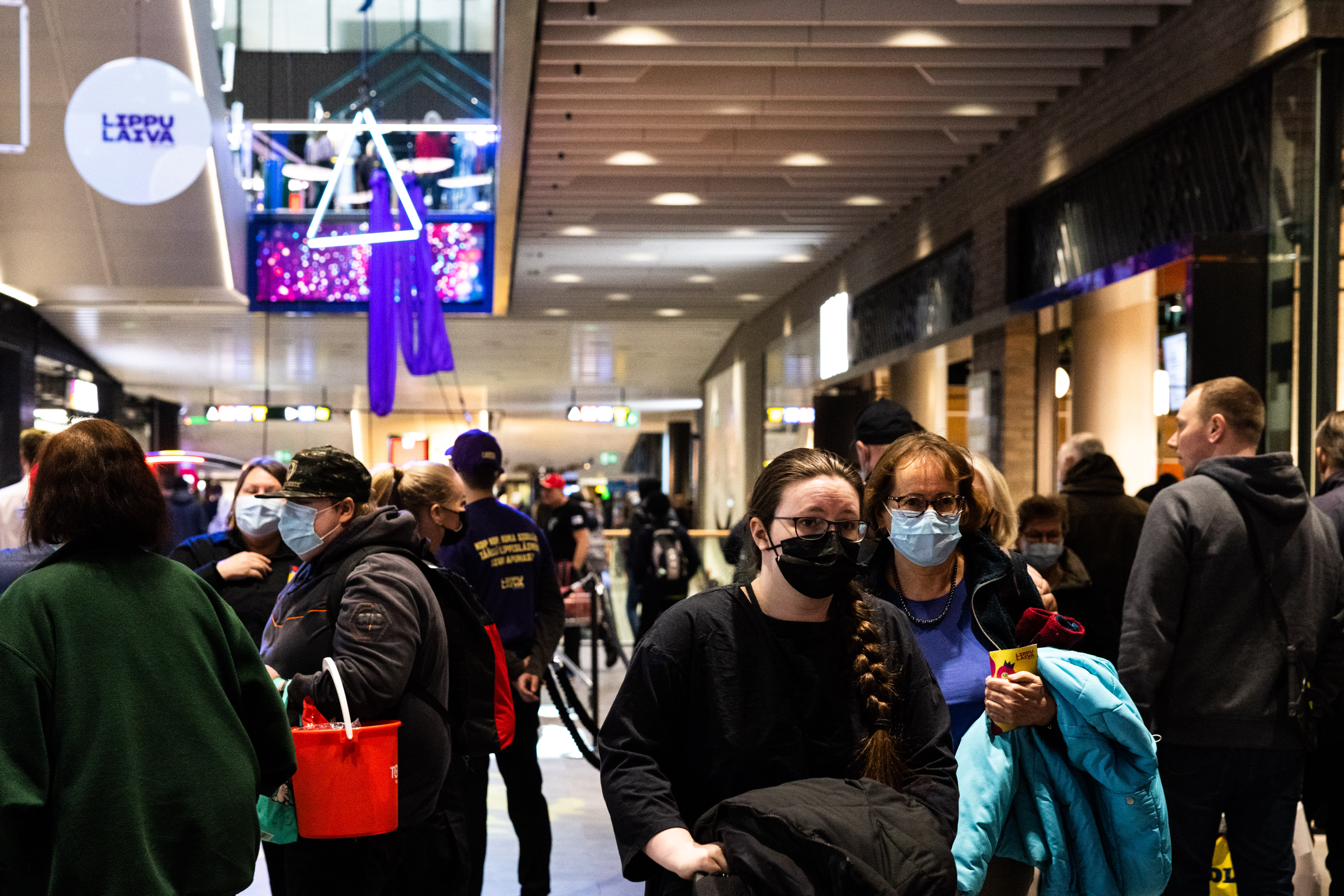 Der Einzelhandel lässt die Empfehlung für Gesichtsmasken fallen
