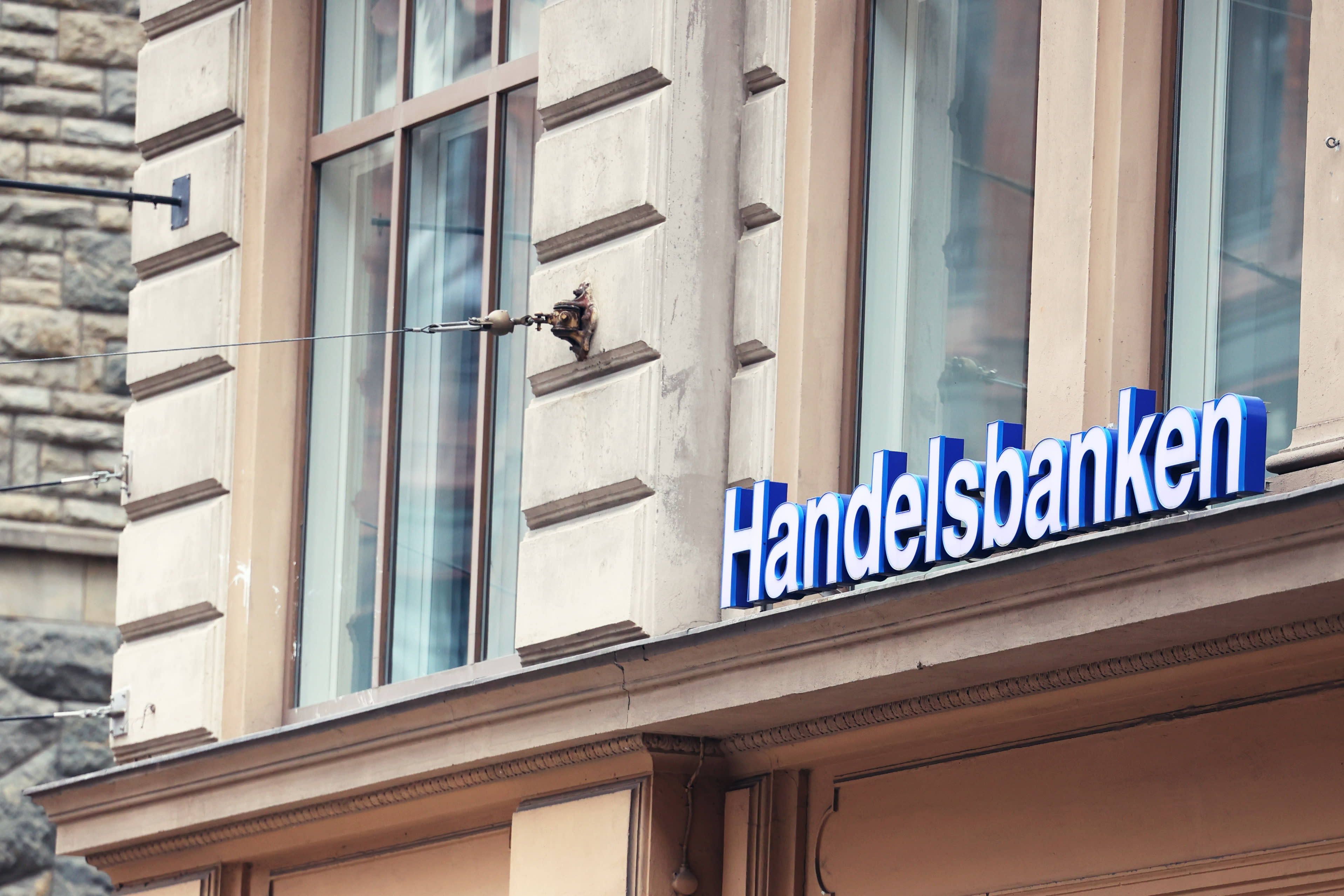 S-Pankki membeli operasi pelanggan persendirian Handelsbanken di Finland