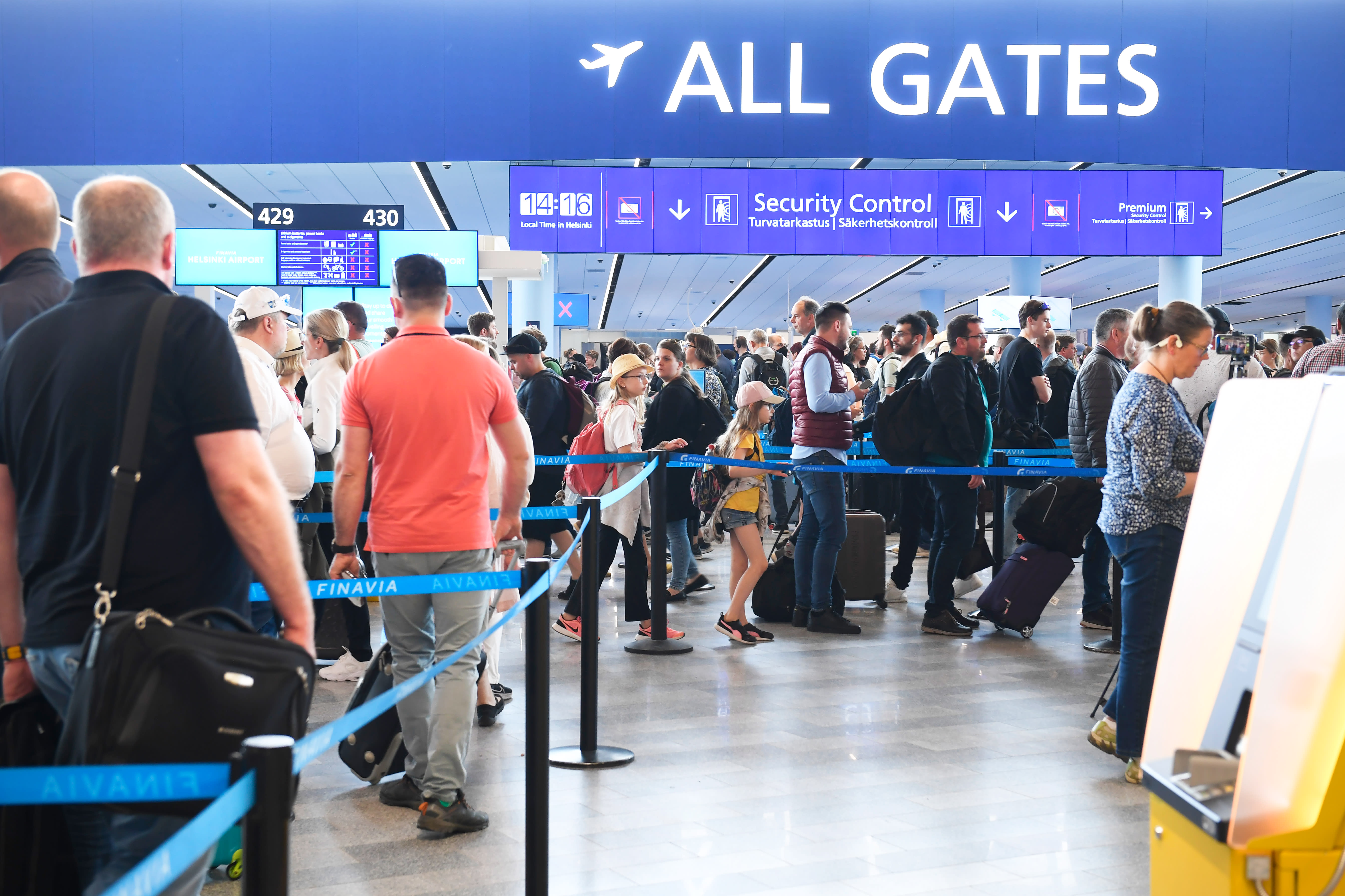 Finavia warns passengers to be prepared for long queues in Helsinki-Vantaa