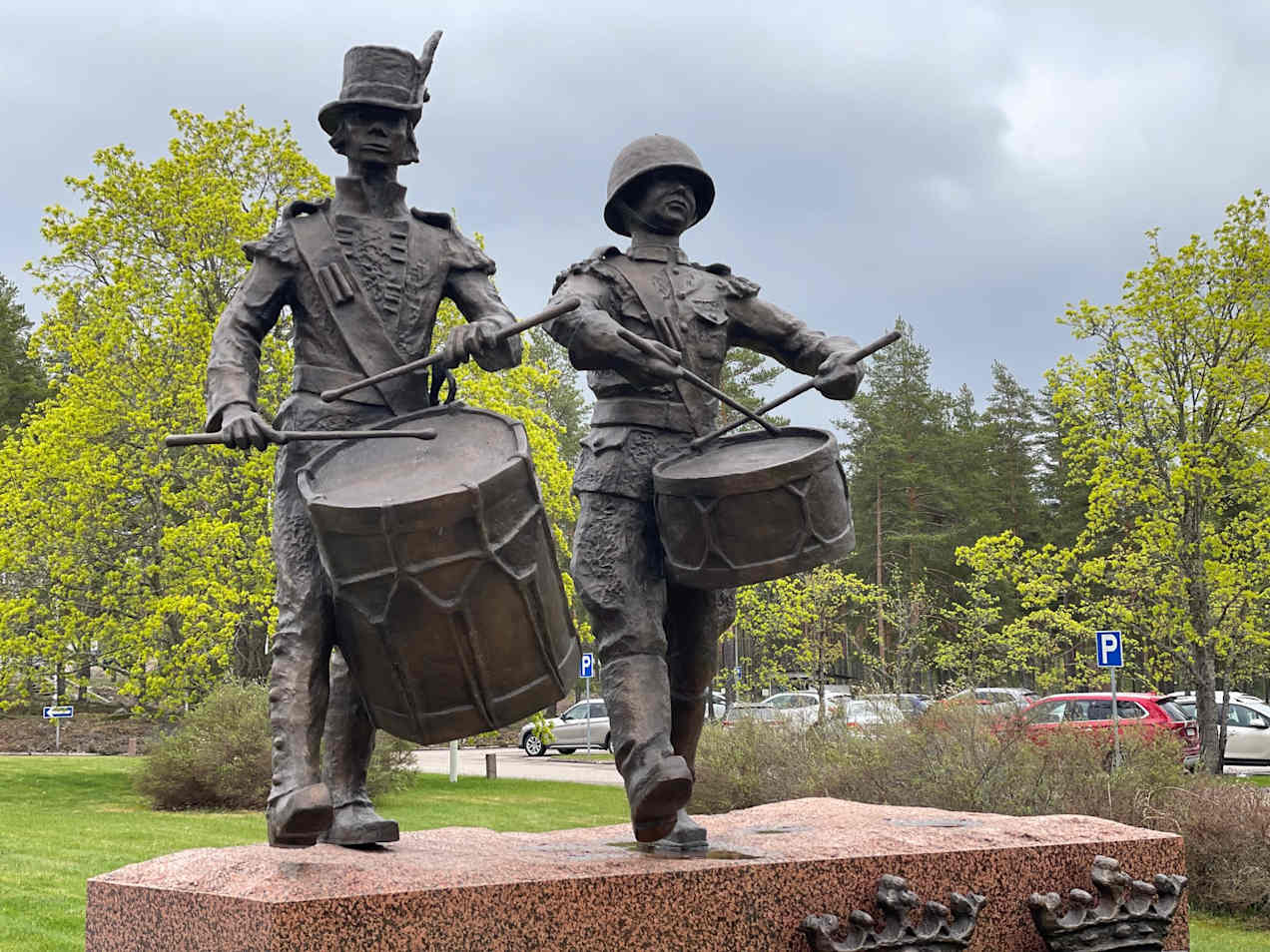 Analyysi: Kun kenraalit komentavat, demokratia tekee kunniaa – TNT-tehdashanke näyttää puolustusvoimien vallan