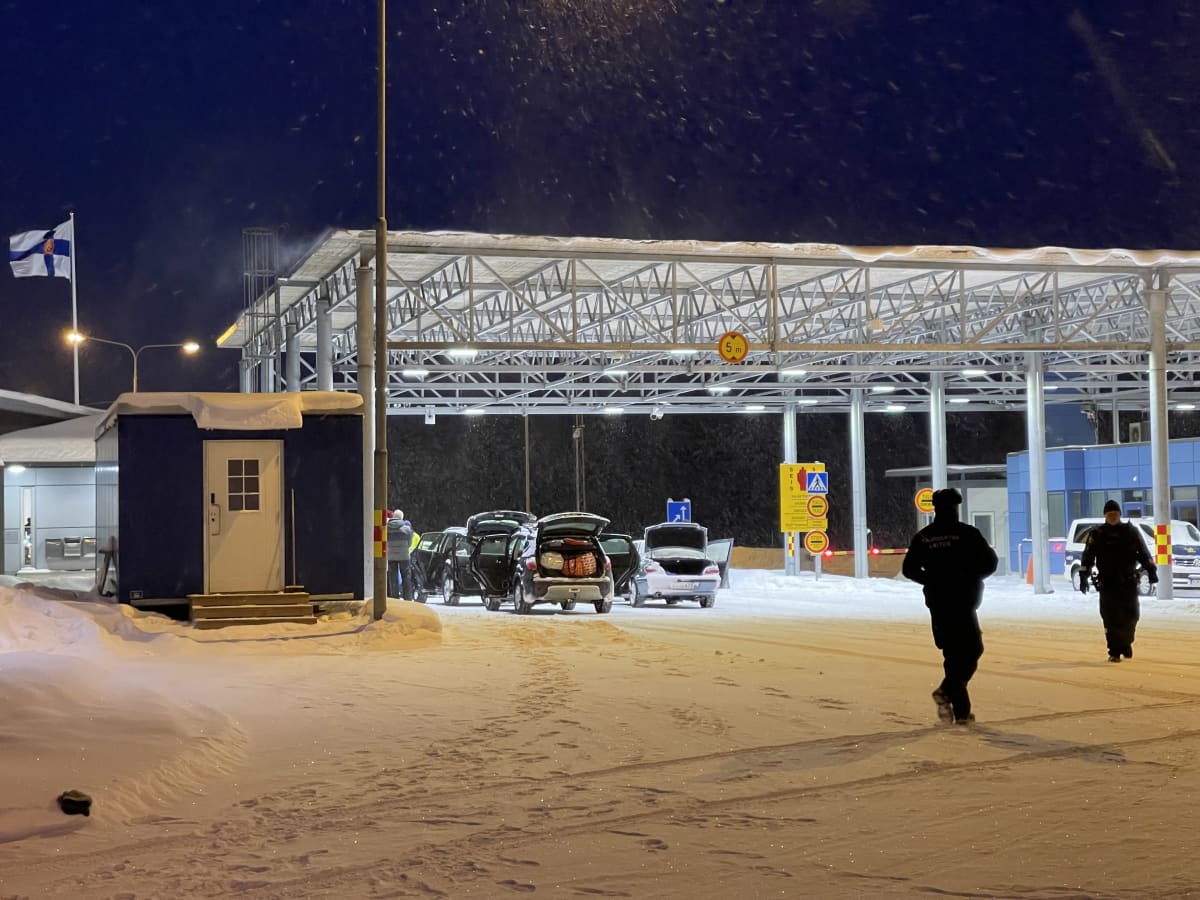 https://images.cdn.yle.fi/image/upload/ar_1.3333333333333333,c_fill,g_faces,h_900,w_1200/dpr_1.0/q_auto:eco/f_auto/fl_lossy/v1702534625/39-1215274657a9d62d1553