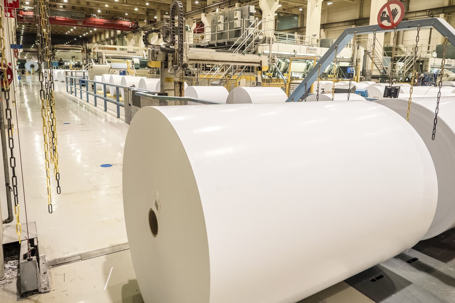 Paperiteollisuuden toimihenkilöiden työehtosopimuksesta ei saatu sopua –  sovittelu jatkuu keskiviikkona | Yle