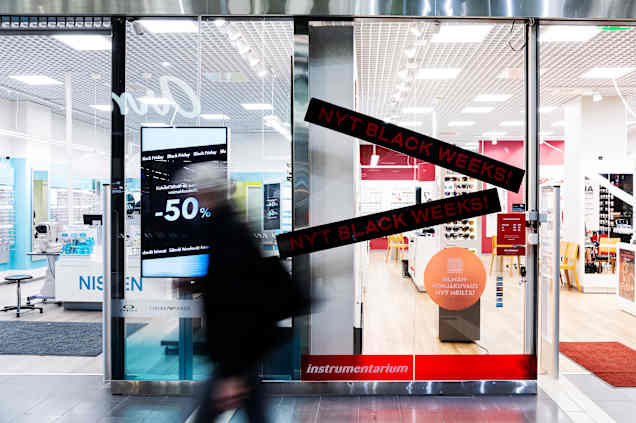 Shopping centre Kaare in Helsinki preparing for Black Friday.