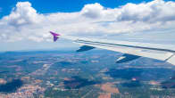 Lentokoneesta otettu kuva jossa lennetään Mallorcan yli.