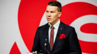 Mikkel Näkkäläjärvi piti tiedotustilaisuuden vointtonsa jälkeen.