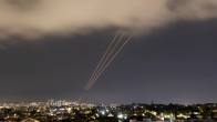 Israelin ilmatorjunta torjuu Iranin ohjusiskuja.