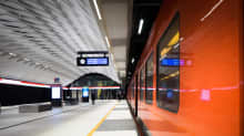 Metro Matinkylän asemalla.