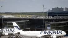 Finnairin matkustajakoneita Helsinki-Vantaan lentoasemalla Vantaalla 