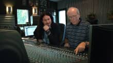 Tuomas Holopainen ja Don Rosa studiossa Hollolassa.