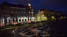 Aallokkoa Tokoinrannassa Helsingissä perjantaiaamuna 13. joulukuuta 2013. Seija-myrsky on katkonut sähköt noin 200 000 taloudelta eri puolella Suomea. 
