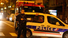 Poliisi partio Saint Antoine sairaalan läheisyydessä Pariissa.