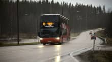 Onnibus liikennöi Jämsässä jouluaaton aattona 23. joulukuuta 2015.