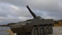 Patria Nemo 120 mm -kranaatinheitinjärjestelmä yhdistettynä Patrian AMV-miehistönkuljetysvaunuun. Sekä kranaatinheittimiä että vaunuja varten on myönnetty vientilupia Lähi-itään.