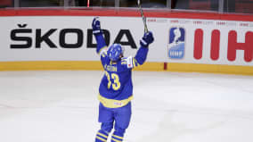 Henrik Sedin tuulettaa.