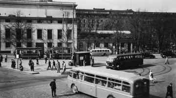 raitiovaunuja Erottajan pääteasemalla 1938