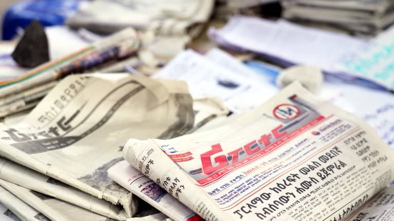 Useita opposition sanomalehtiä on suljettu.