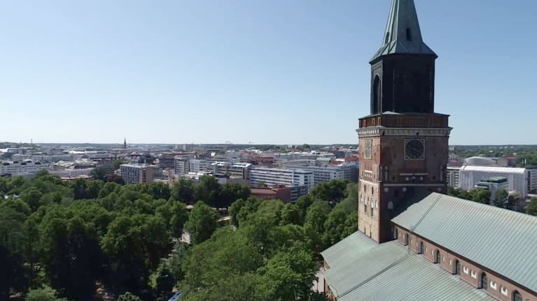 Turku ja Turun tuomiokirkko.