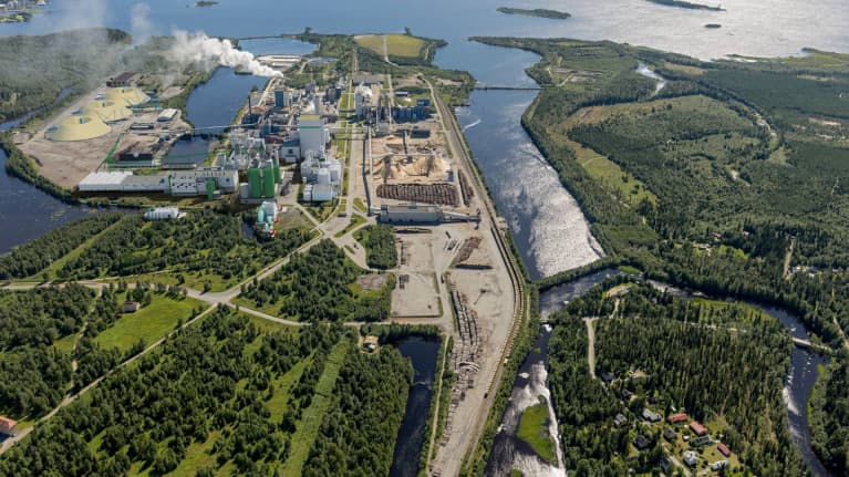 Metsä Groupin Kemin biotuotetehtaan ensimmäinen havainnekuva, huhtikuu 2019.