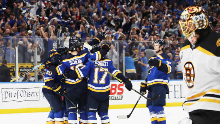 St. Louis voitti Bostonin neljännessä Stanley Cupin loppuottelussa. 